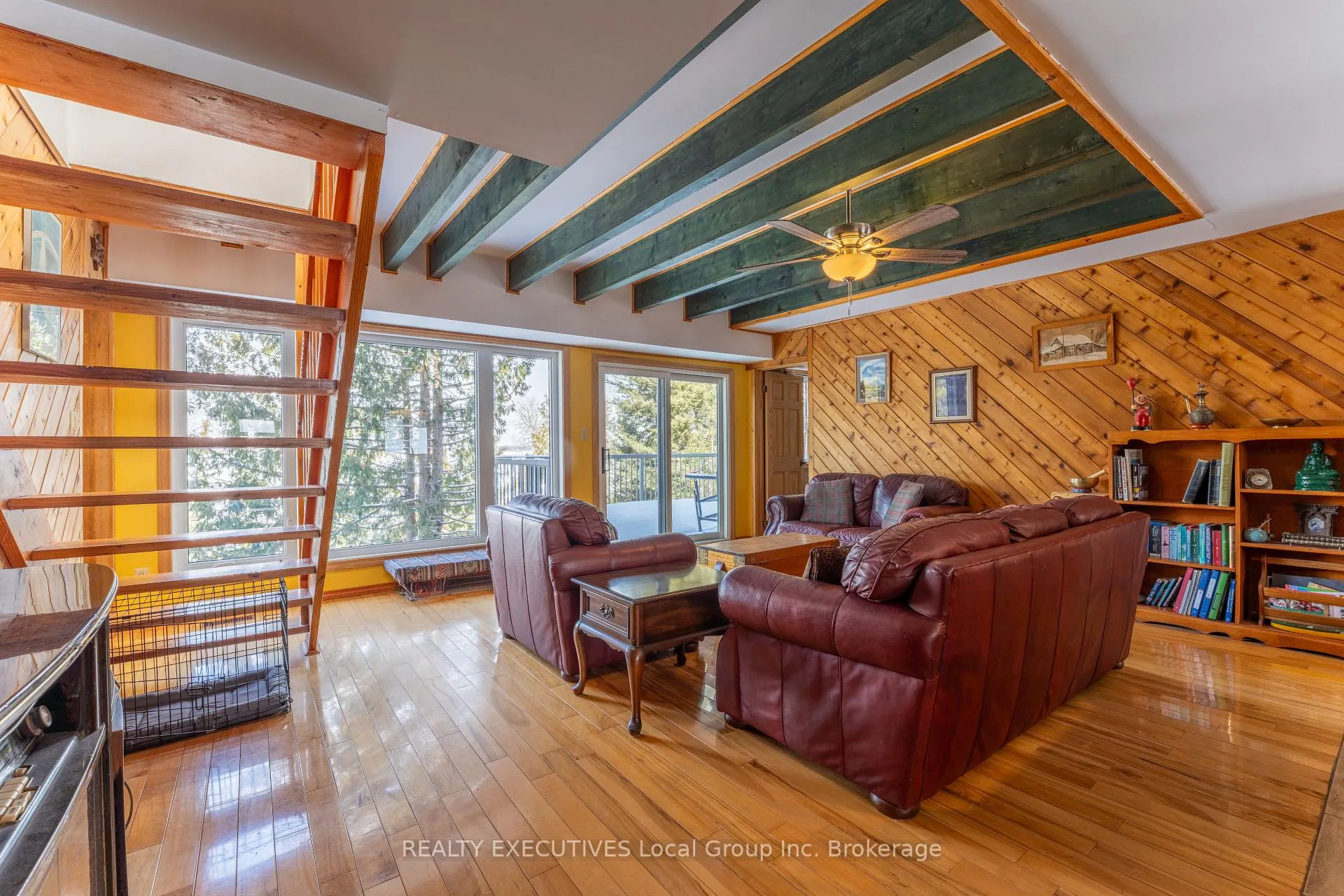 Photo 9 of 410 Pinecreek Crescent, Callander — HOMEH