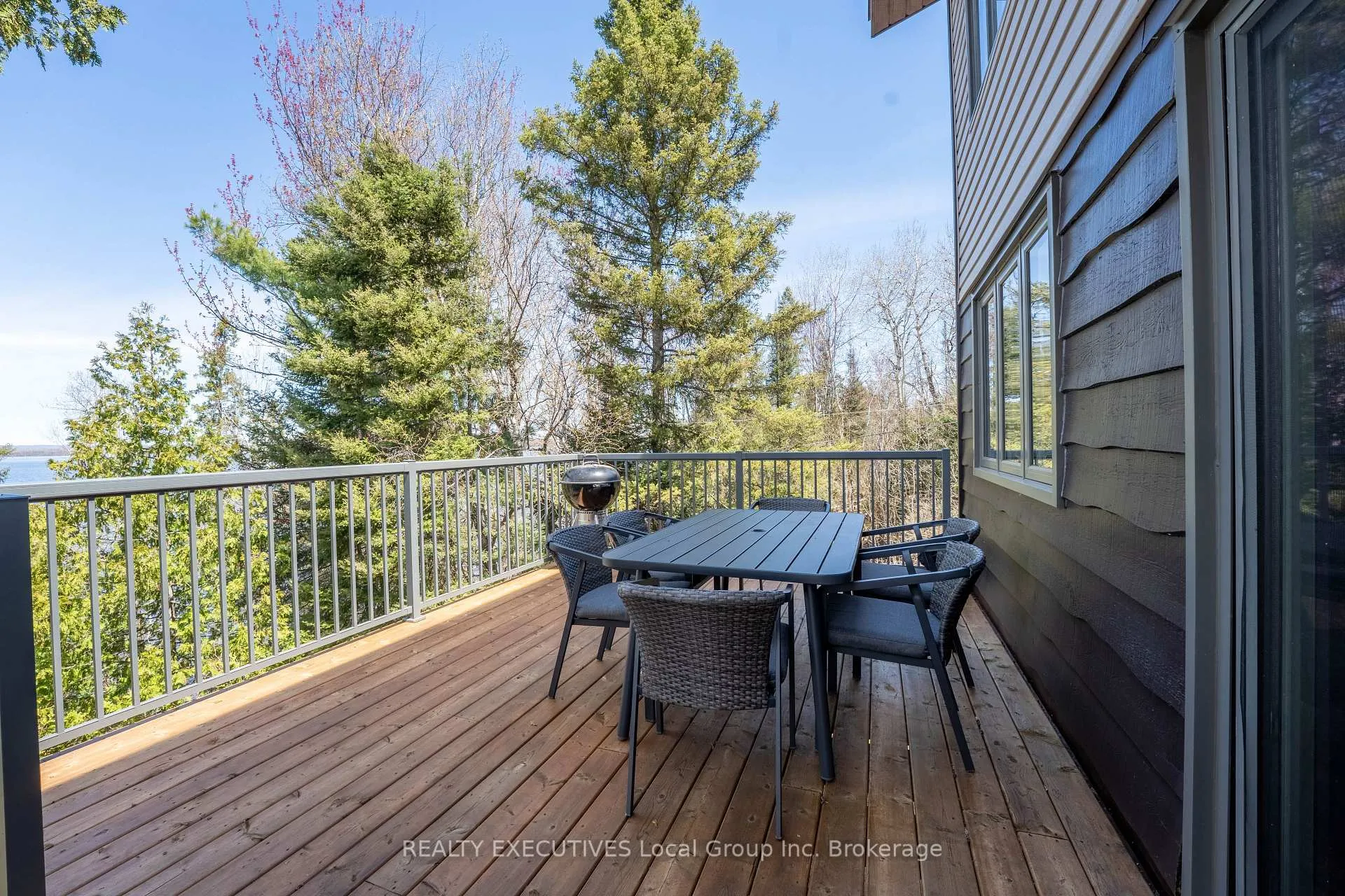 Photo 13 of 410 Pinecreek Crescent, Callander — HOMEH