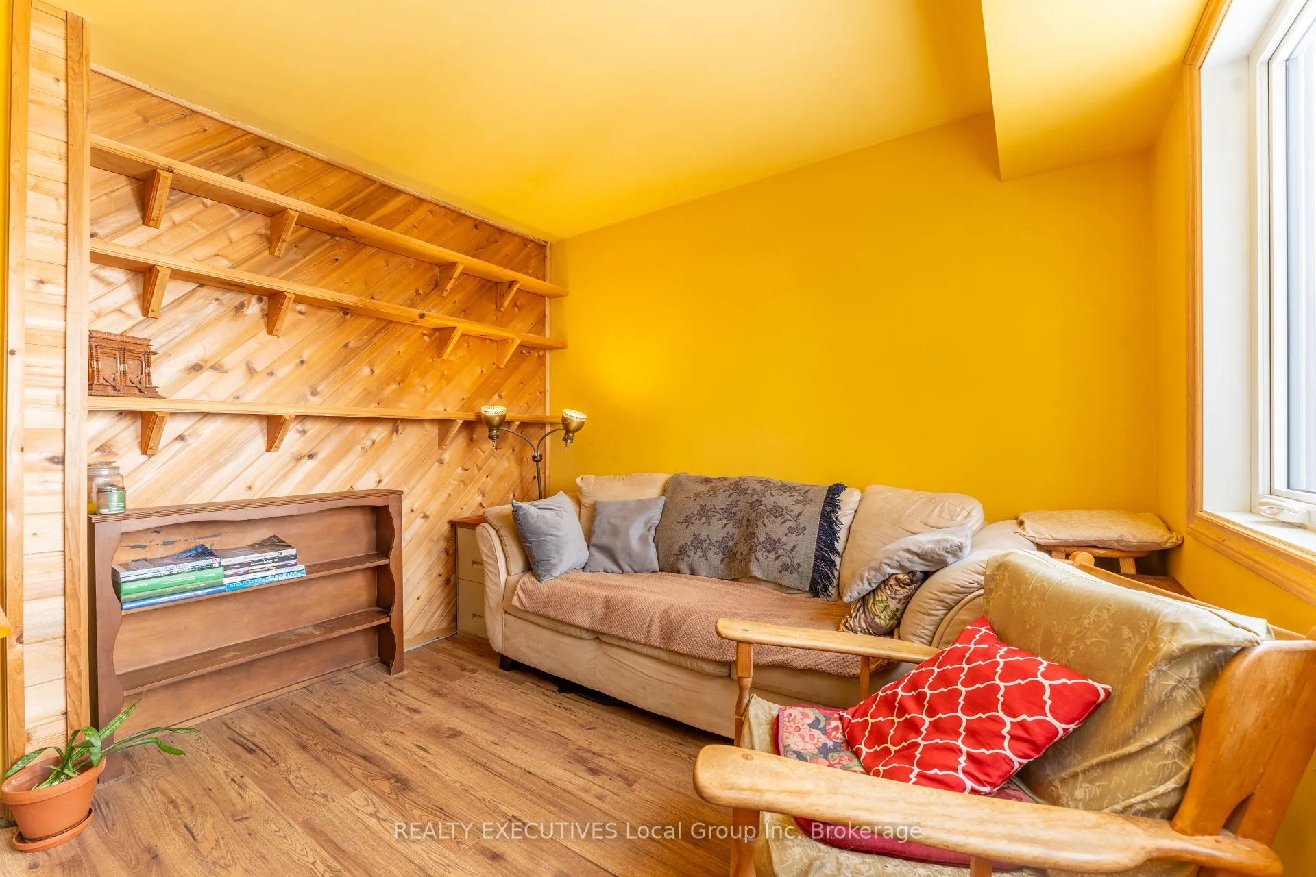 Photo 23 of 410 Pinecreek Crescent, Callander — HOMEH