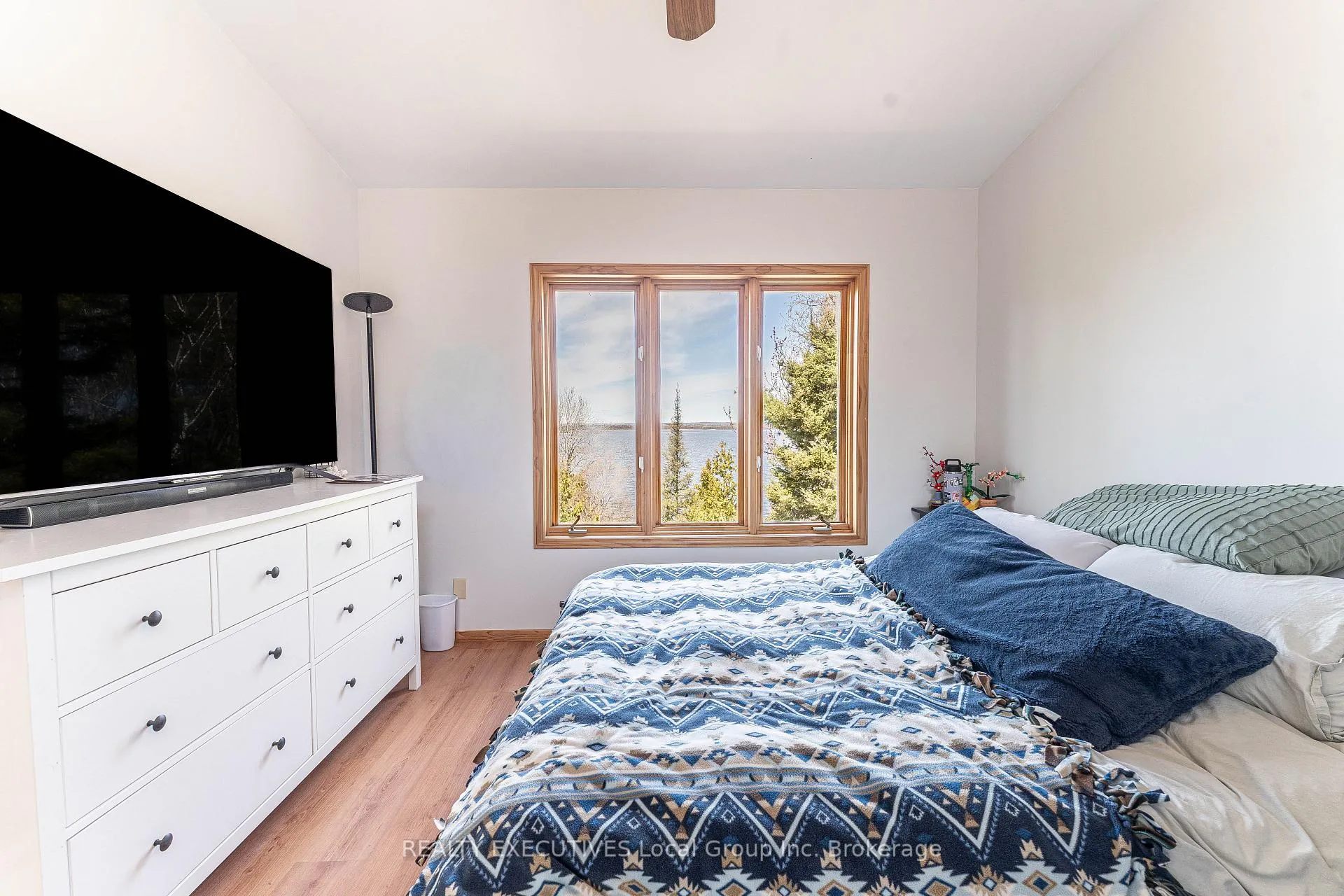 Photo 36 of 410 Pinecreek Crescent, Callander — HOMEH