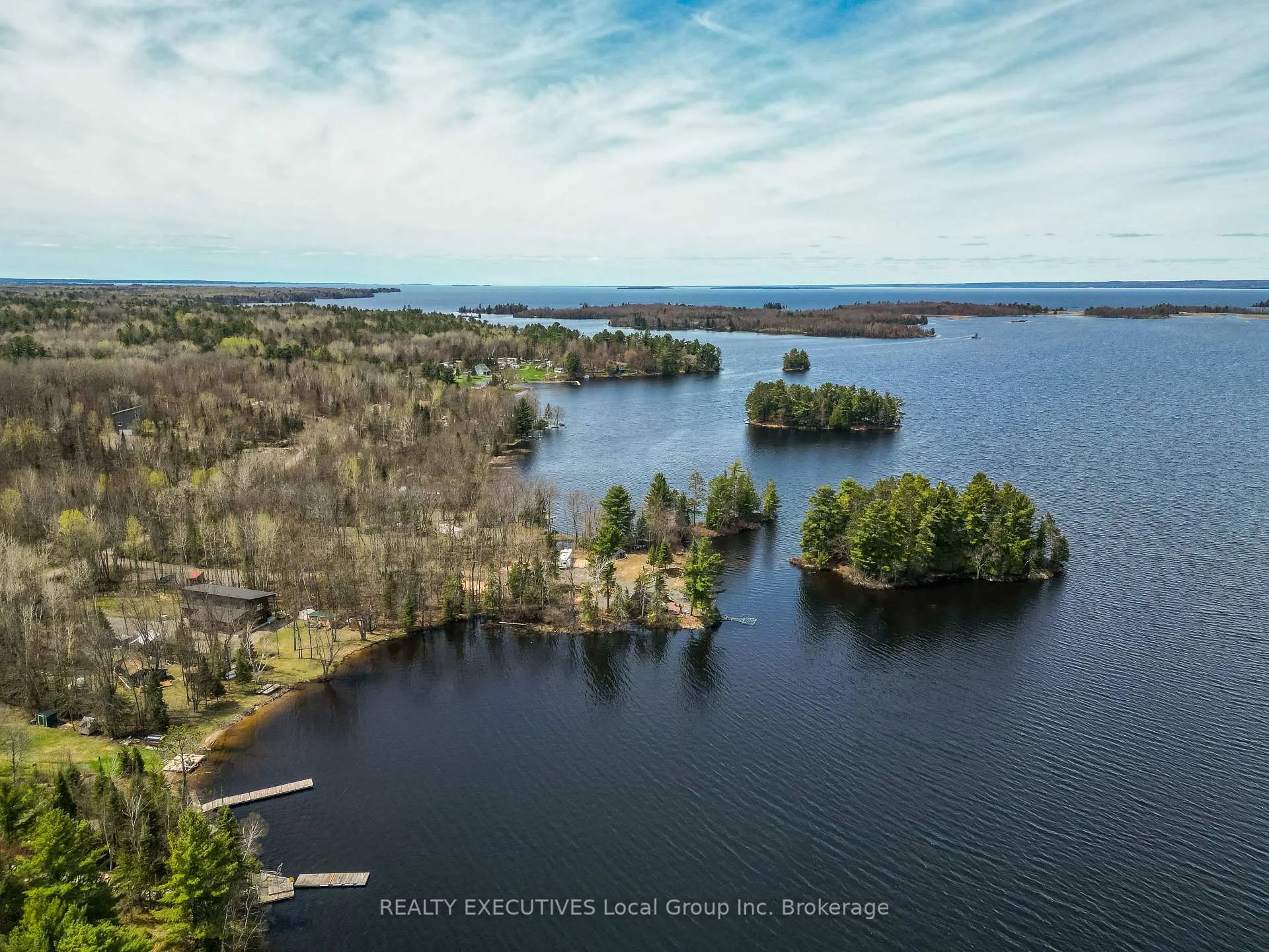 Photo 3 of 410 Pinecreek Crescent, Callander — HOMEH