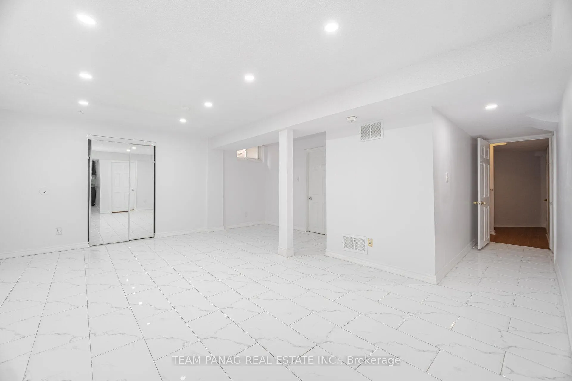 Photo 39 of 8 Goreridge Crescent, Brampton, Bram East — HOMEH