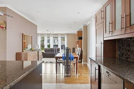 Photo 12 of 23 Riverbrook Road, Ottawa, Arlington Woods — HOMEH