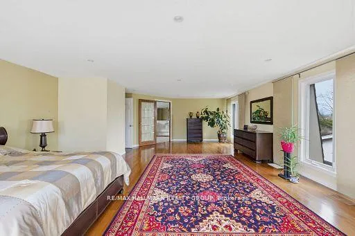 Photo 19 of 23 Riverbrook Road, Ottawa, Arlington Woods — HOMEH