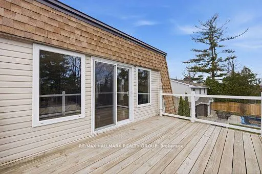 Photo 21 of 23 Riverbrook Road, Ottawa, Arlington Woods — HOMEH