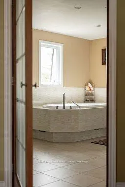 Photo 25 of 23 Riverbrook Road, Ottawa, Arlington Woods — HOMEH
