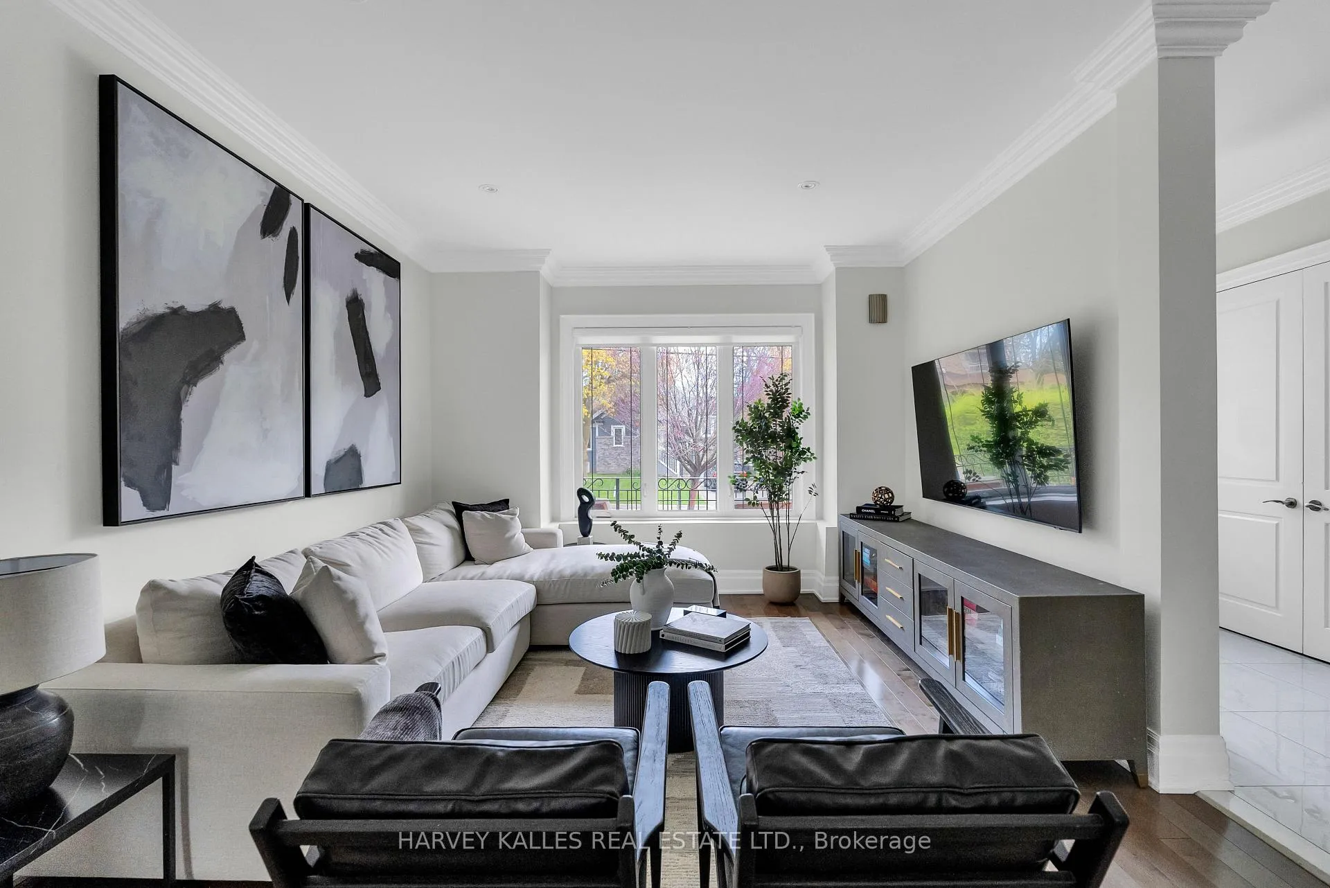 Photo 7 of 80 Lynnhaven Road, Toronto, Englemount-Lawrence — HOMEH