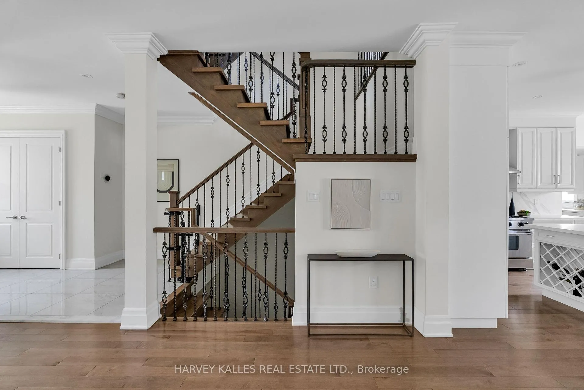 Photo 11 of 80 Lynnhaven Road, Toronto, Englemount-Lawrence — HOMEH