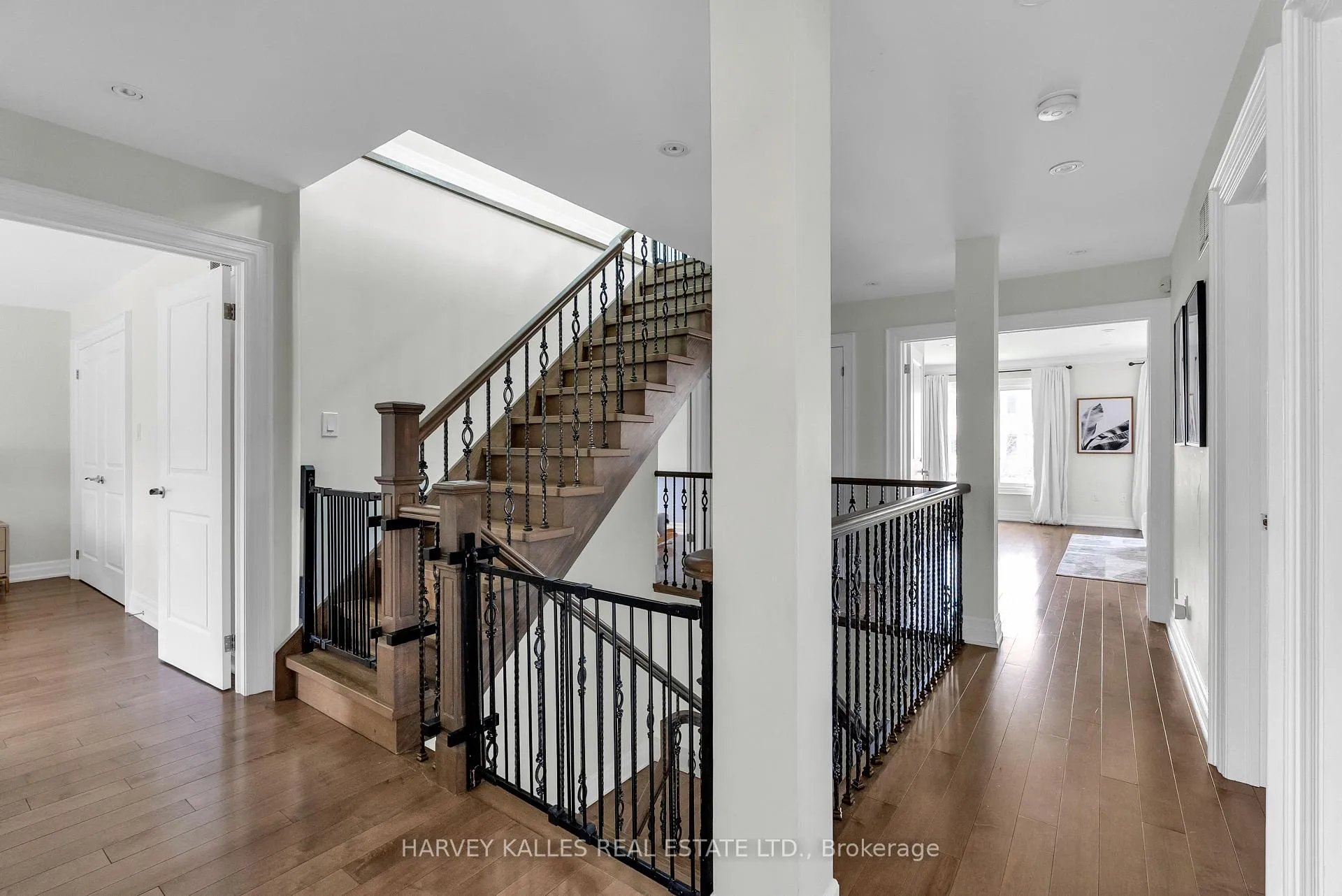 Photo 25 of 80 Lynnhaven Road, Toronto, Englemount-Lawrence — HOMEH