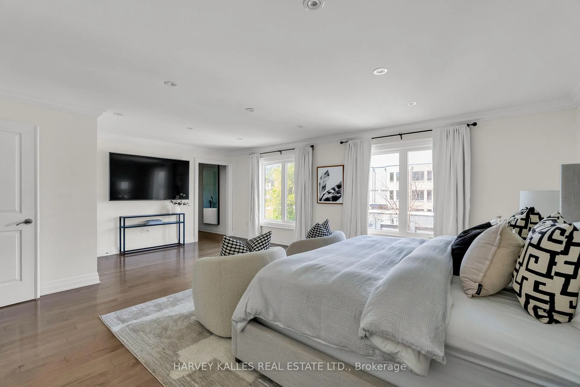 Photo 27 of 80 Lynnhaven Road, Toronto, Englemount-Lawrence — HOMEH