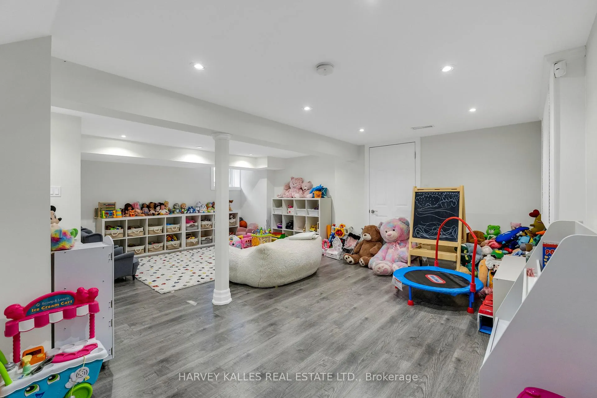 Photo 39 of 80 Lynnhaven Road, Toronto, Englemount-Lawrence — HOMEH