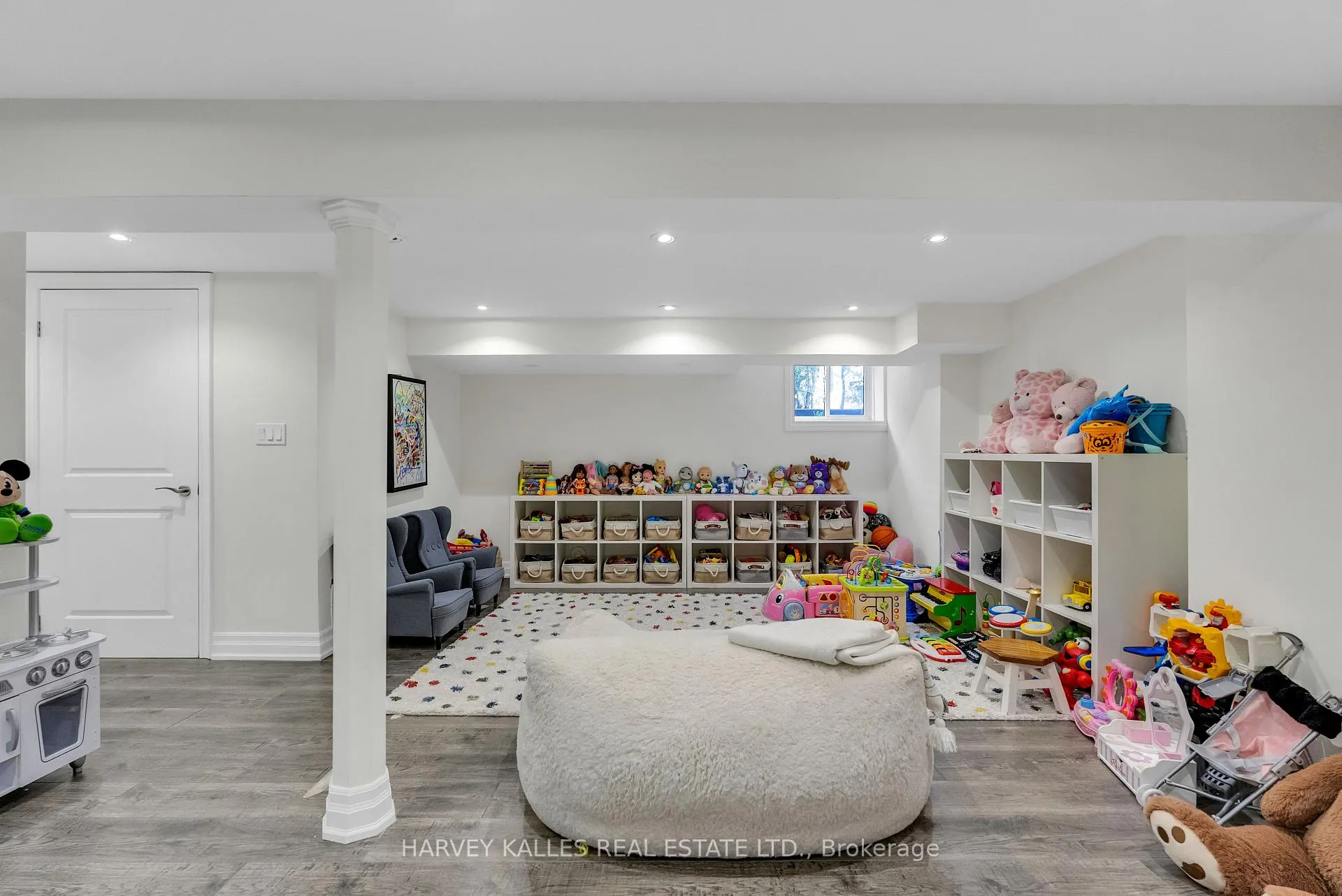 Photo 40 of 80 Lynnhaven Road, Toronto, Englemount-Lawrence — HOMEH
