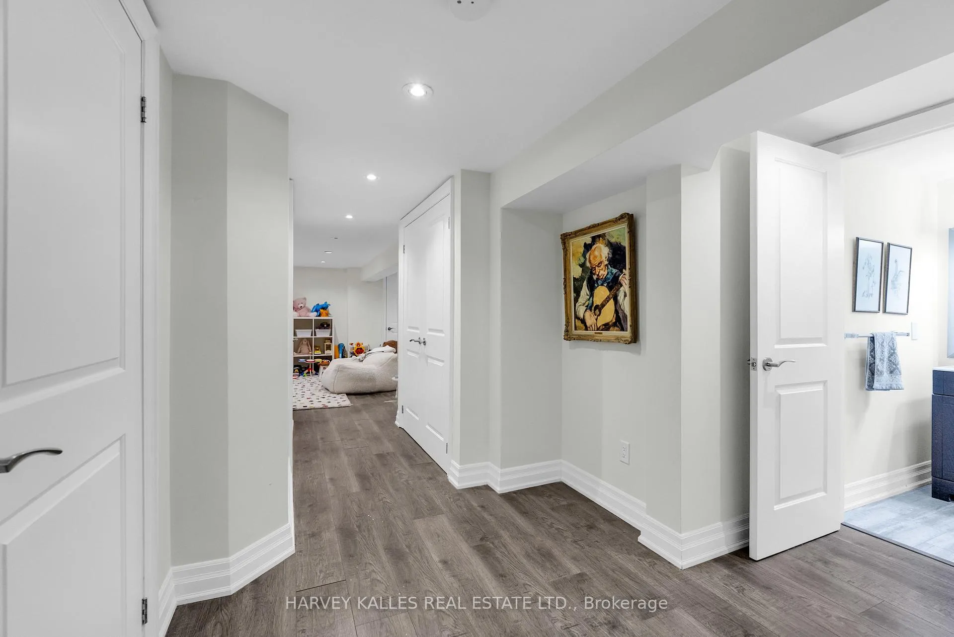 Photo 42 of 80 Lynnhaven Road, Toronto, Englemount-Lawrence — HOMEH