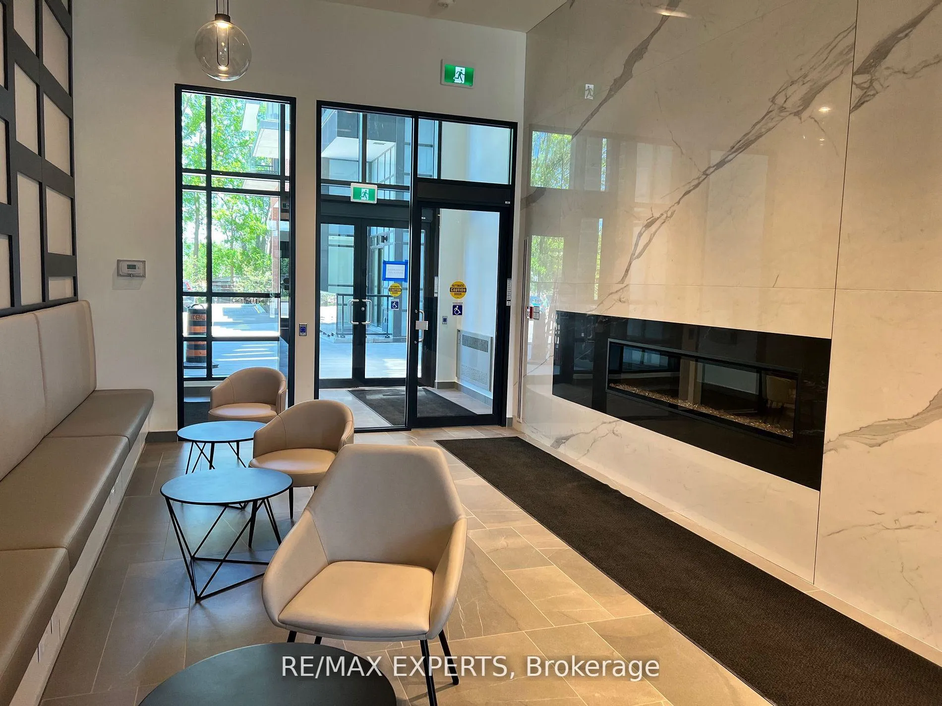 Photo 2 of Unit 605, 681 Yonge Street, Barrie, Painswick South — HOMEH
