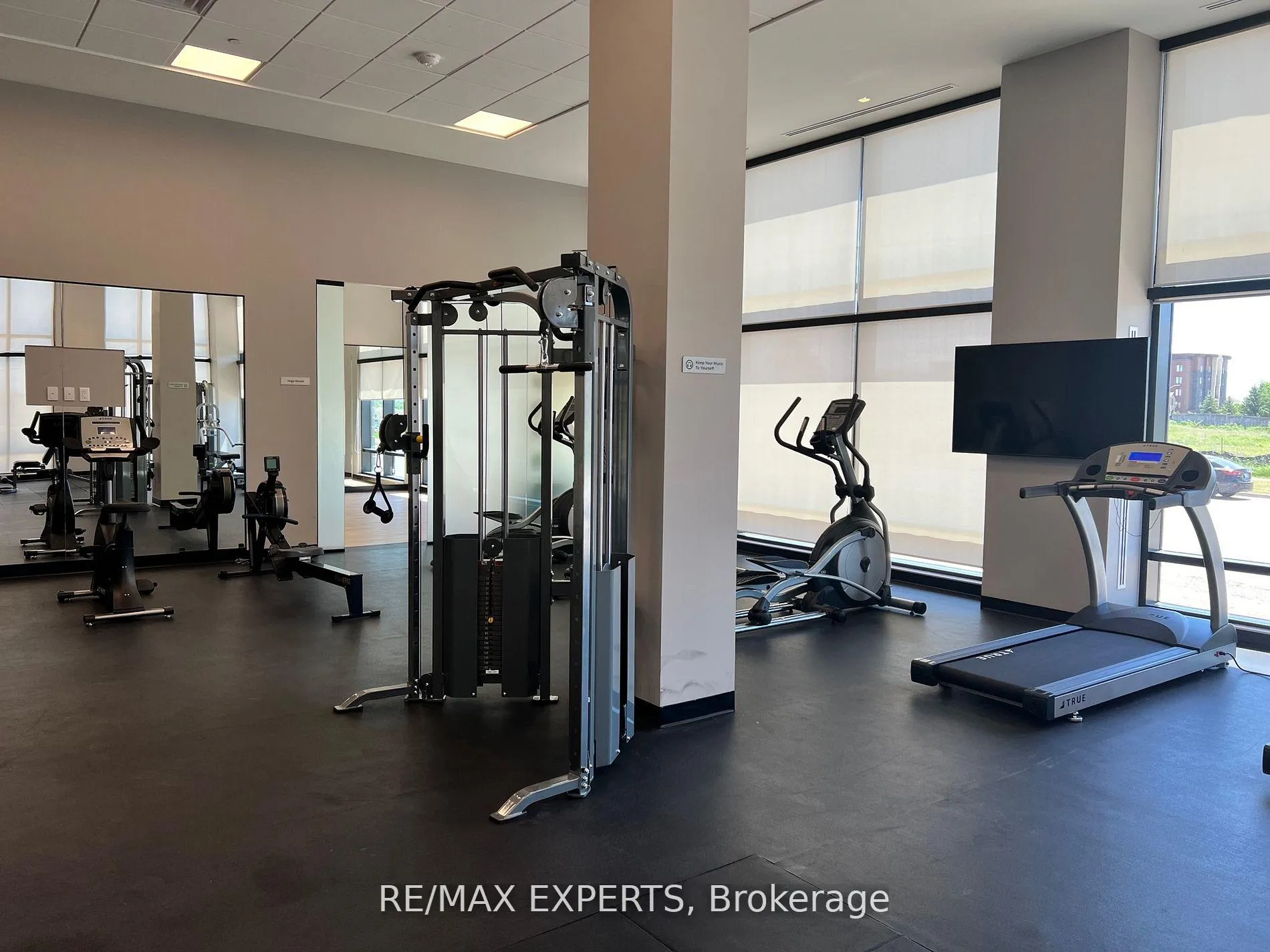 Photo 16 of Unit 605, 681 Yonge Street, Barrie, Painswick South — HOMEH