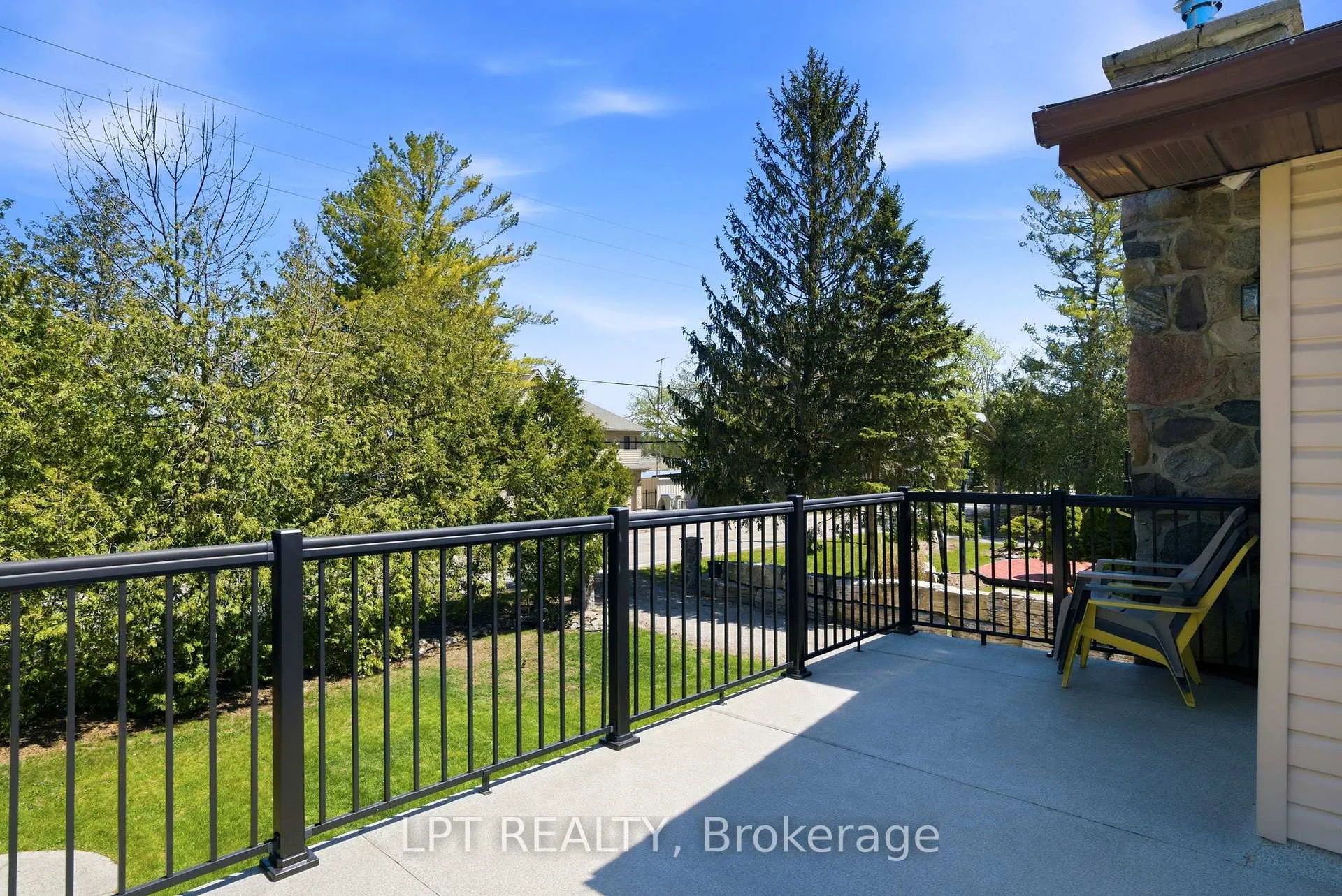 Photo 34 of 9996 Huron Street, Lambton Shores, Port Franks — HOMEH