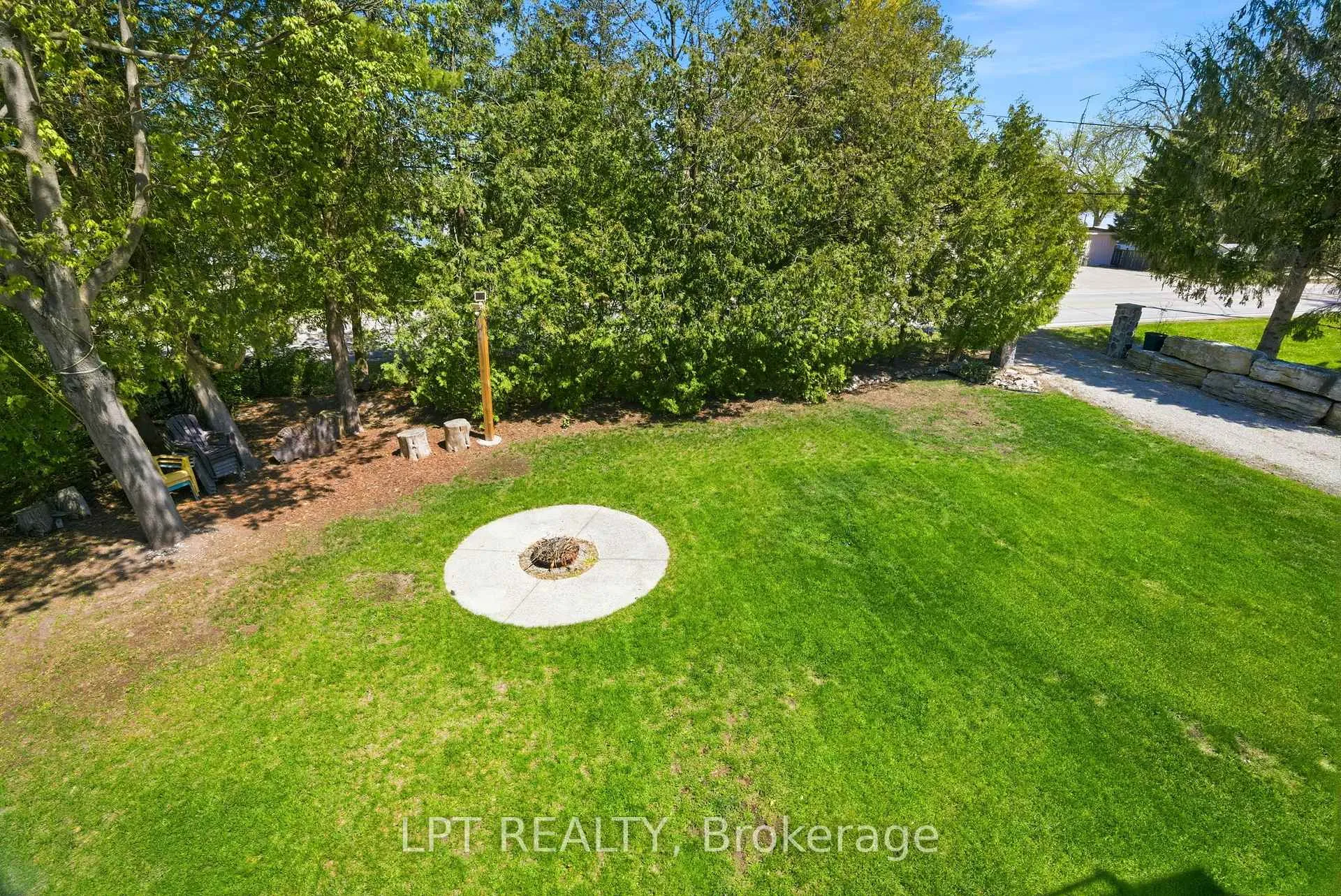 Photo 36 of 9996 Huron Street, Lambton Shores, Port Franks — HOMEH