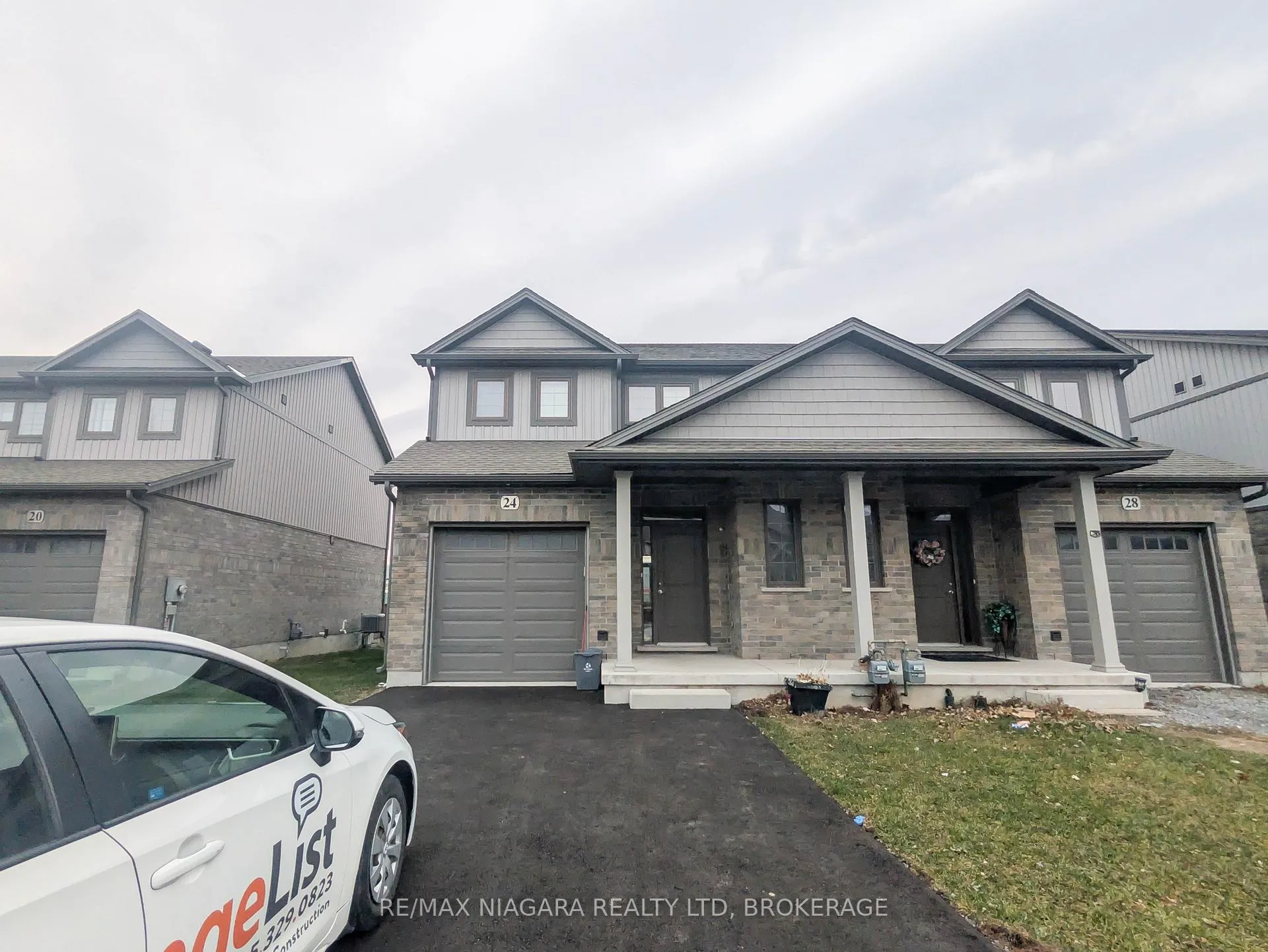 Photo 1 of Unit MAIN, 24 Manhattan Court, St. Catharines, Haig — HOMEH