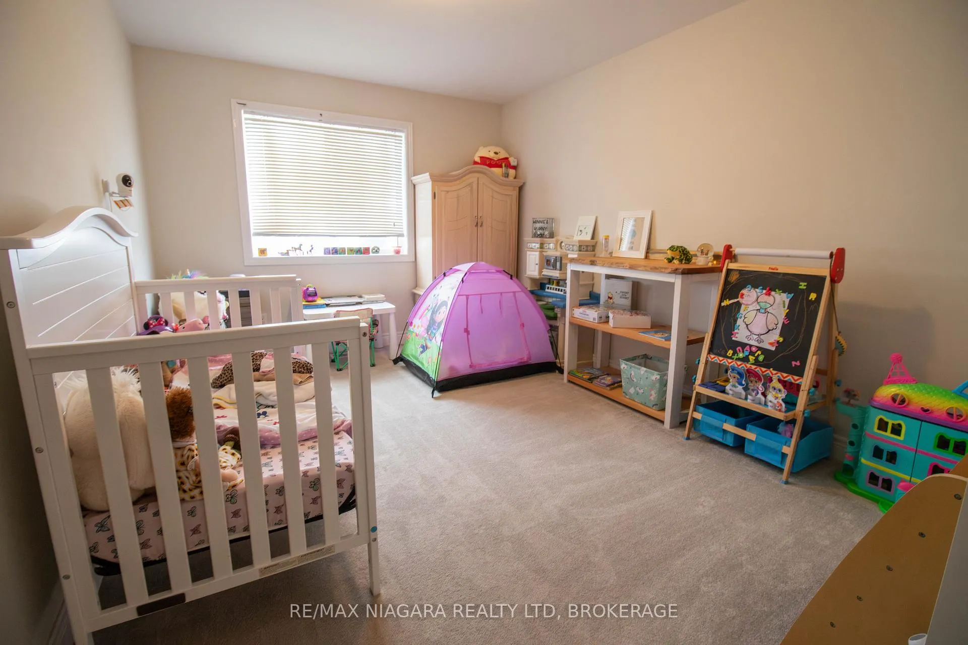 Photo 16 of Unit MAIN, 24 Manhattan Court, St. Catharines, Haig — HOMEH