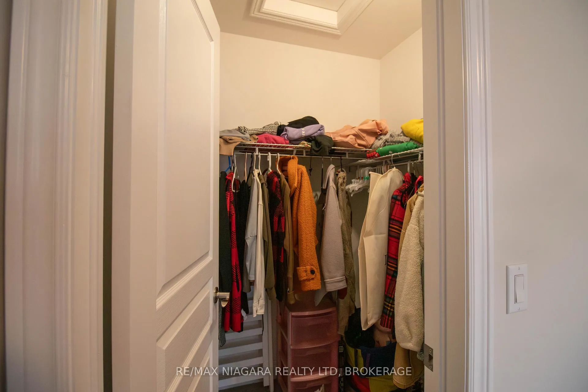 Photo 19 of Unit MAIN, 24 Manhattan Court, St. Catharines, Haig — HOMEH