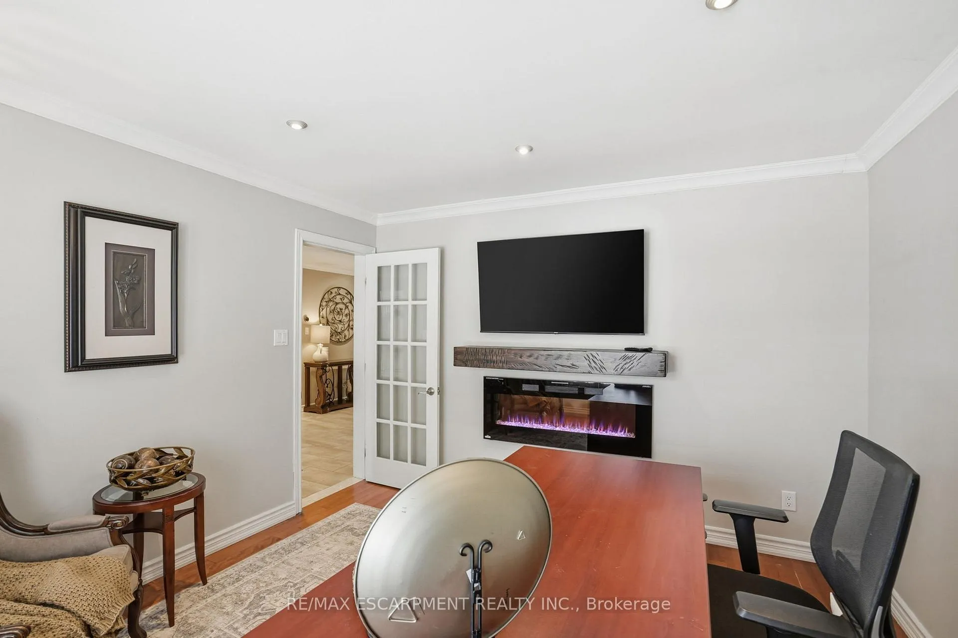 Photo 7 of 9 Stone Gate Drive, Grimsby, Grimsby Beach — HOMEH
