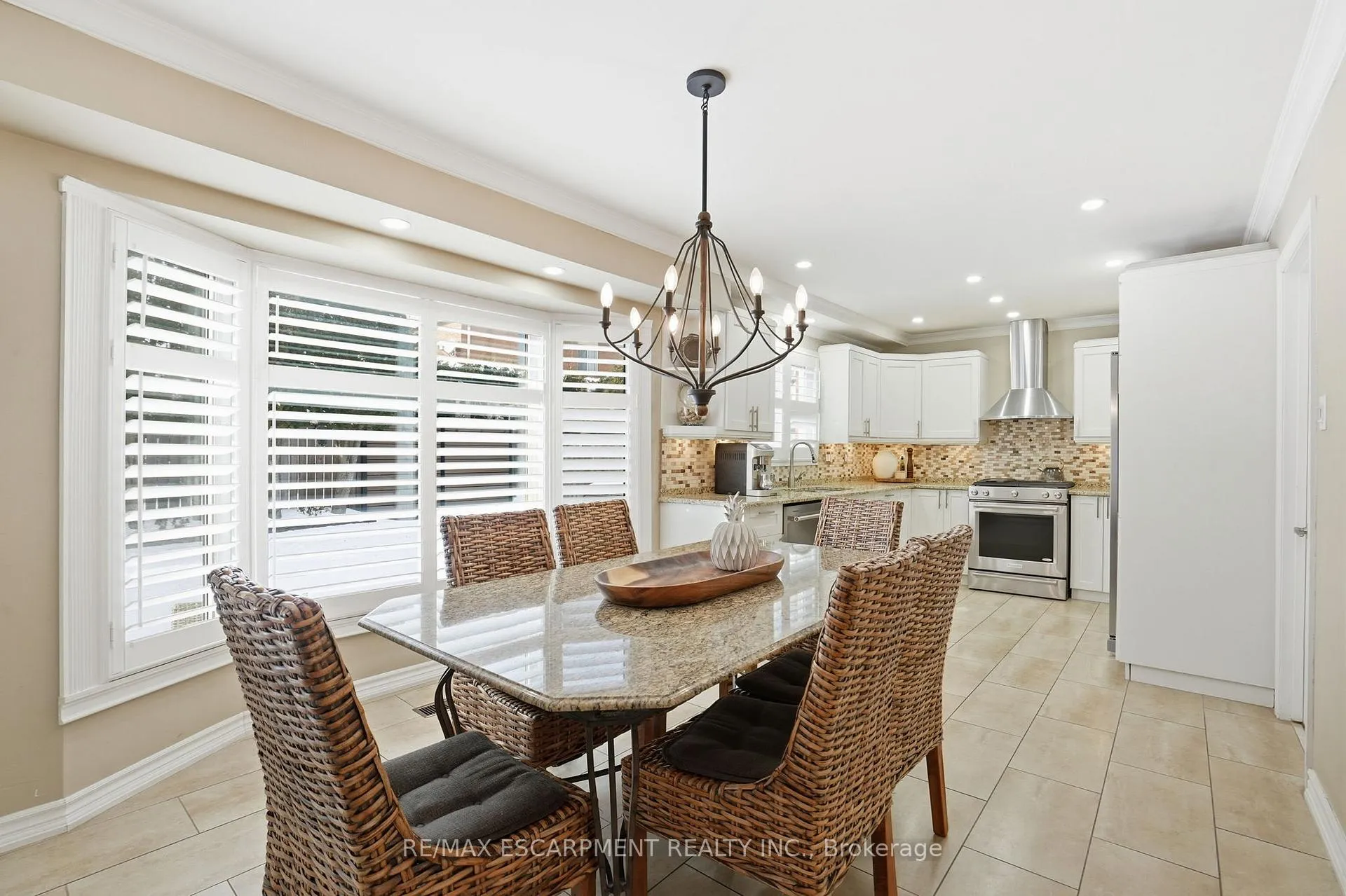 Photo 10 of 9 Stone Gate Drive, Grimsby, Grimsby Beach — HOMEH