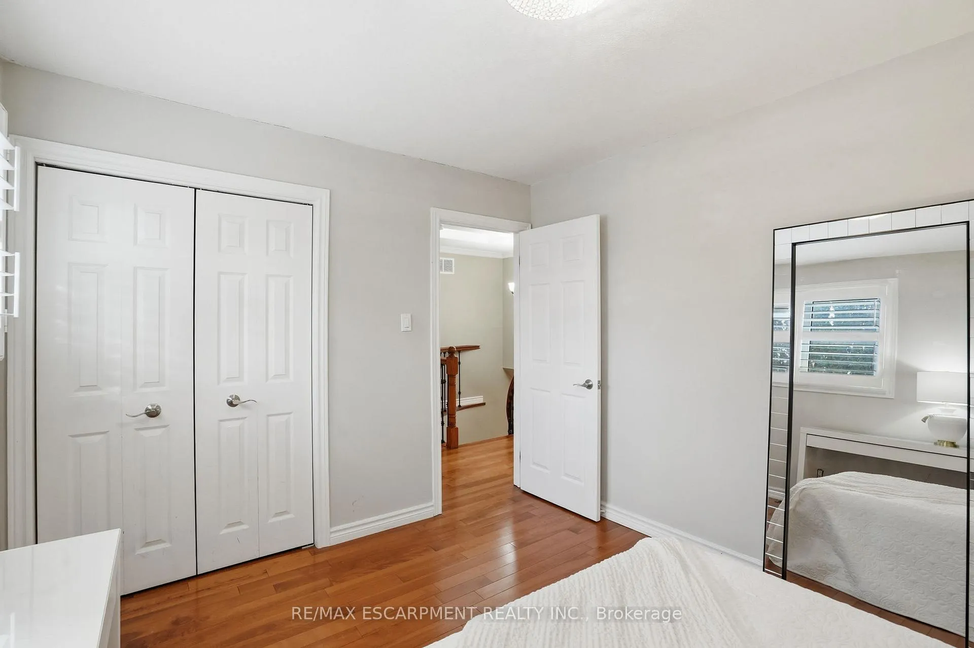 Photo 30 of 9 Stone Gate Drive, Grimsby, Grimsby Beach — HOMEH