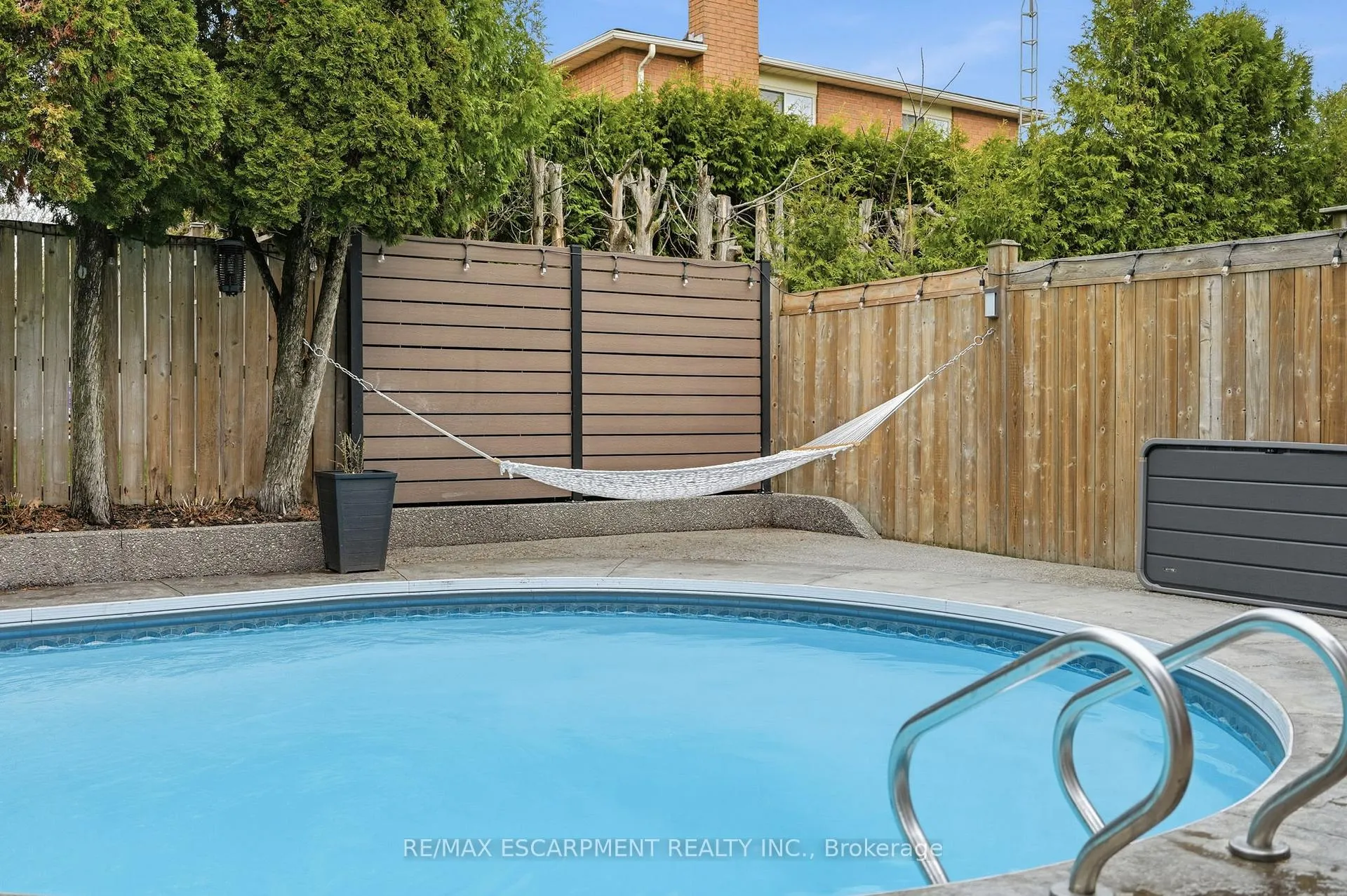 Photo 47 of 9 Stone Gate Drive, Grimsby, Grimsby Beach — HOMEH
