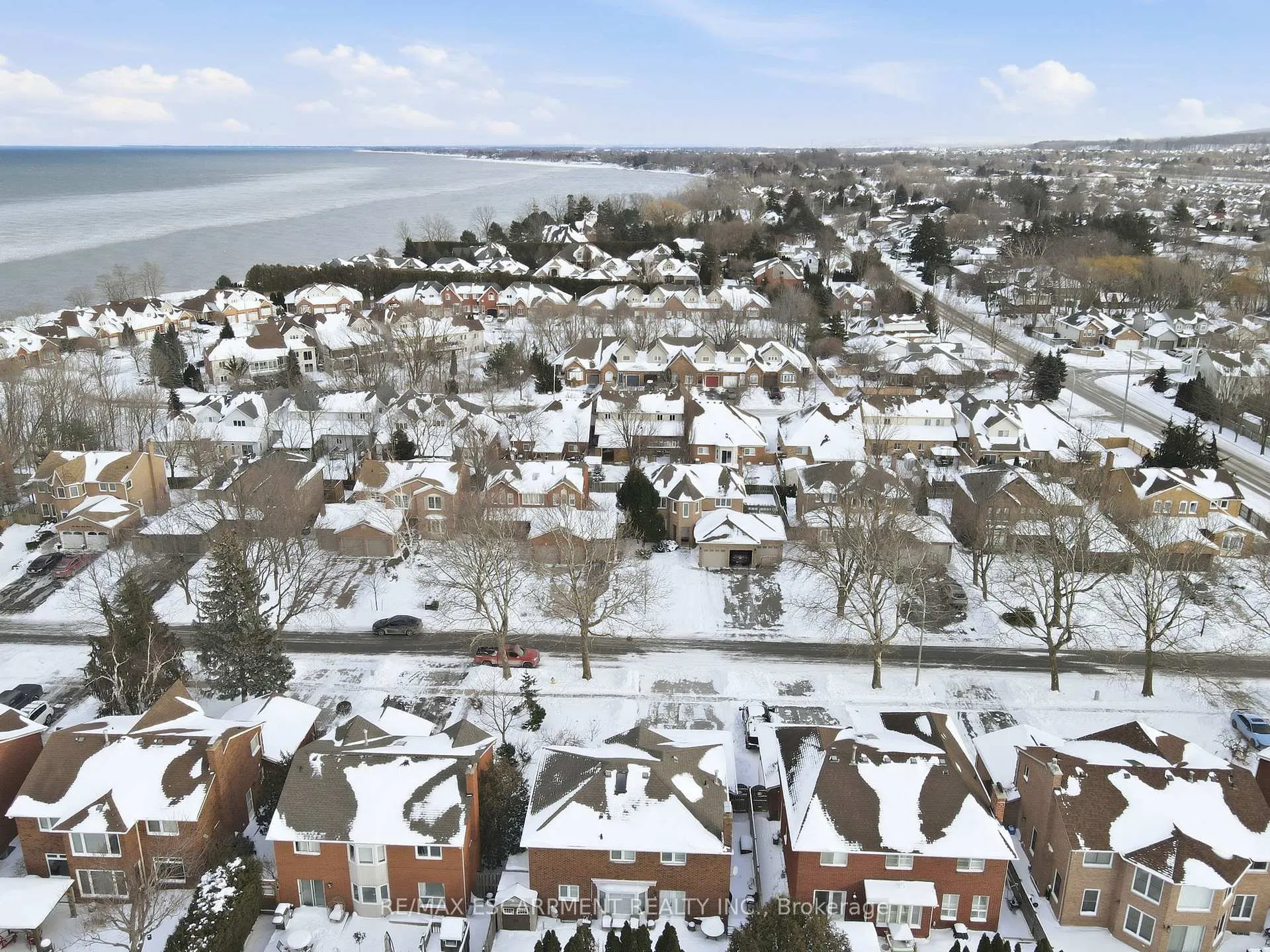Photo 49 of 9 Stone Gate Drive, Grimsby, Grimsby Beach — HOMEH