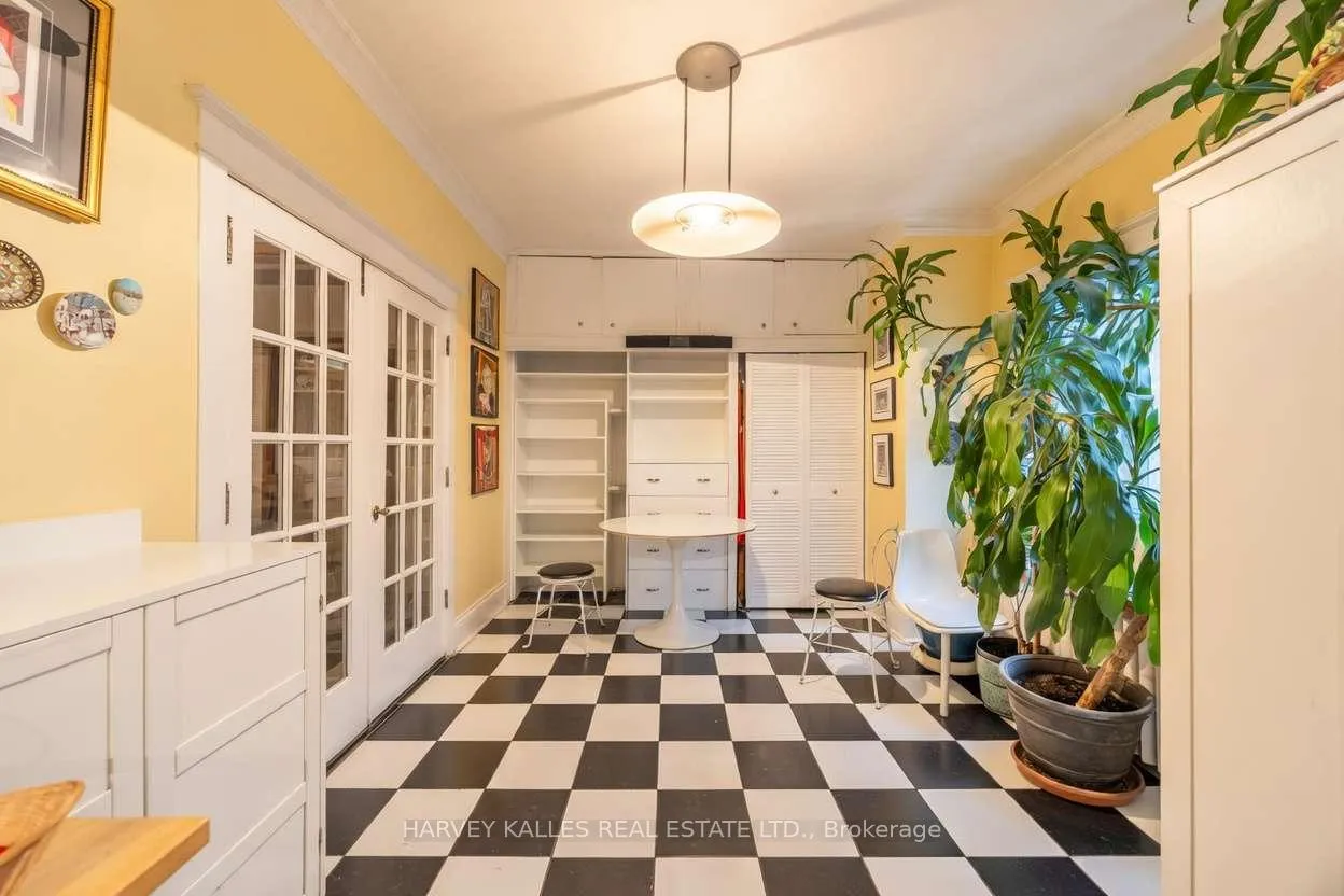 Photo 11 of 1350 Mount Pleasant Road, Toronto, Lawrence Park South — HOMEH