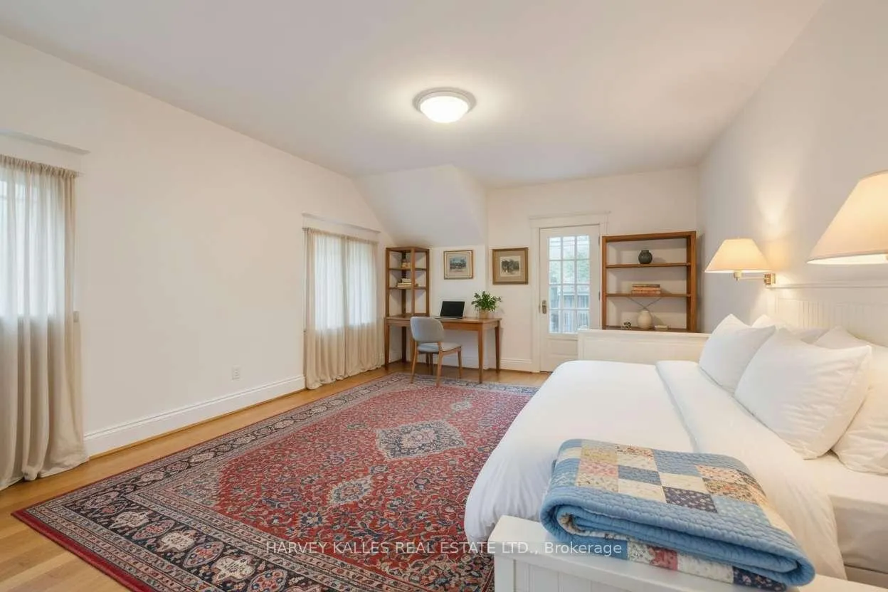 Photo 16 of 1350 Mount Pleasant Road, Toronto, Lawrence Park South — HOMEH