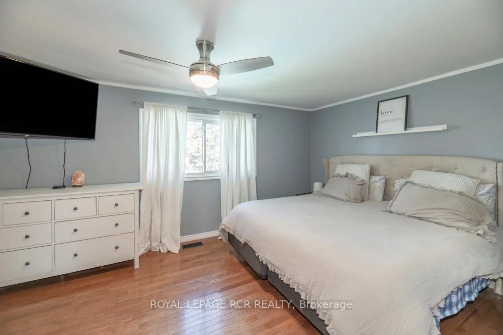 Photo 24 of 71 Morgandale Crescent, Orangeville — HOMEH