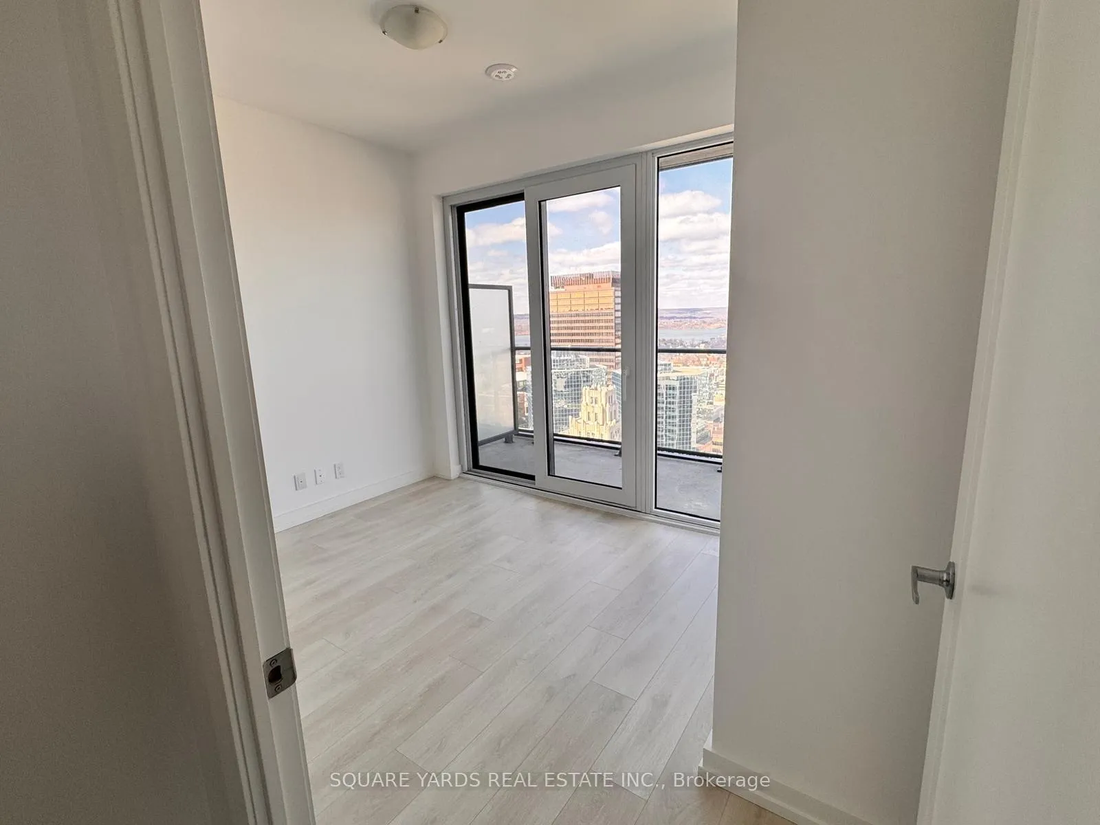 Photo 16 of Unit 2706, 75 James Street S, Hamilton, Durand — HOMEH