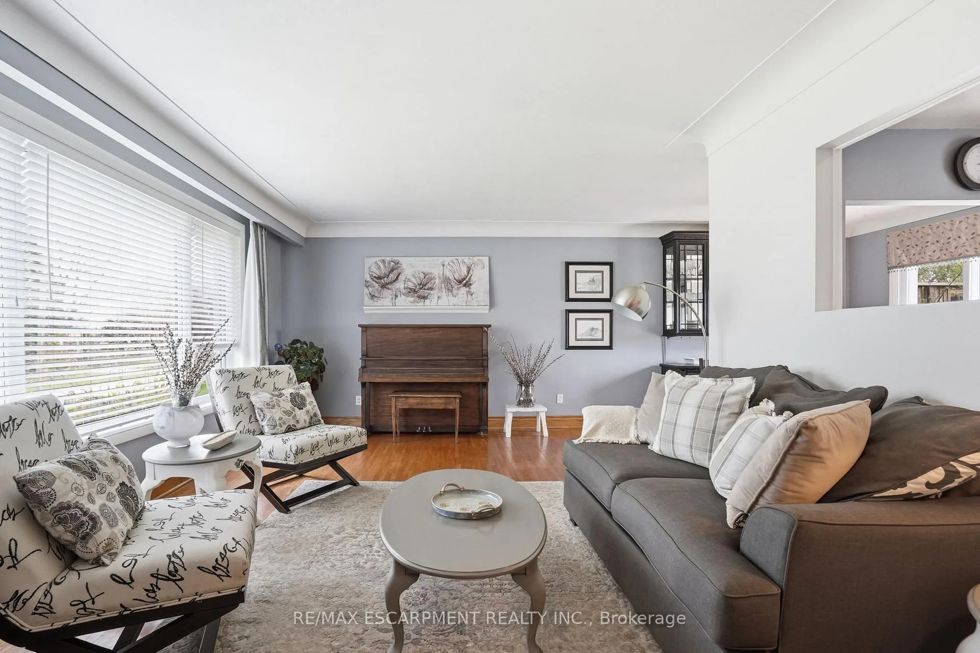 Photo 7 of 31 Algonquin Avenue, Hamilton, Rural Flamborough — HOMEH