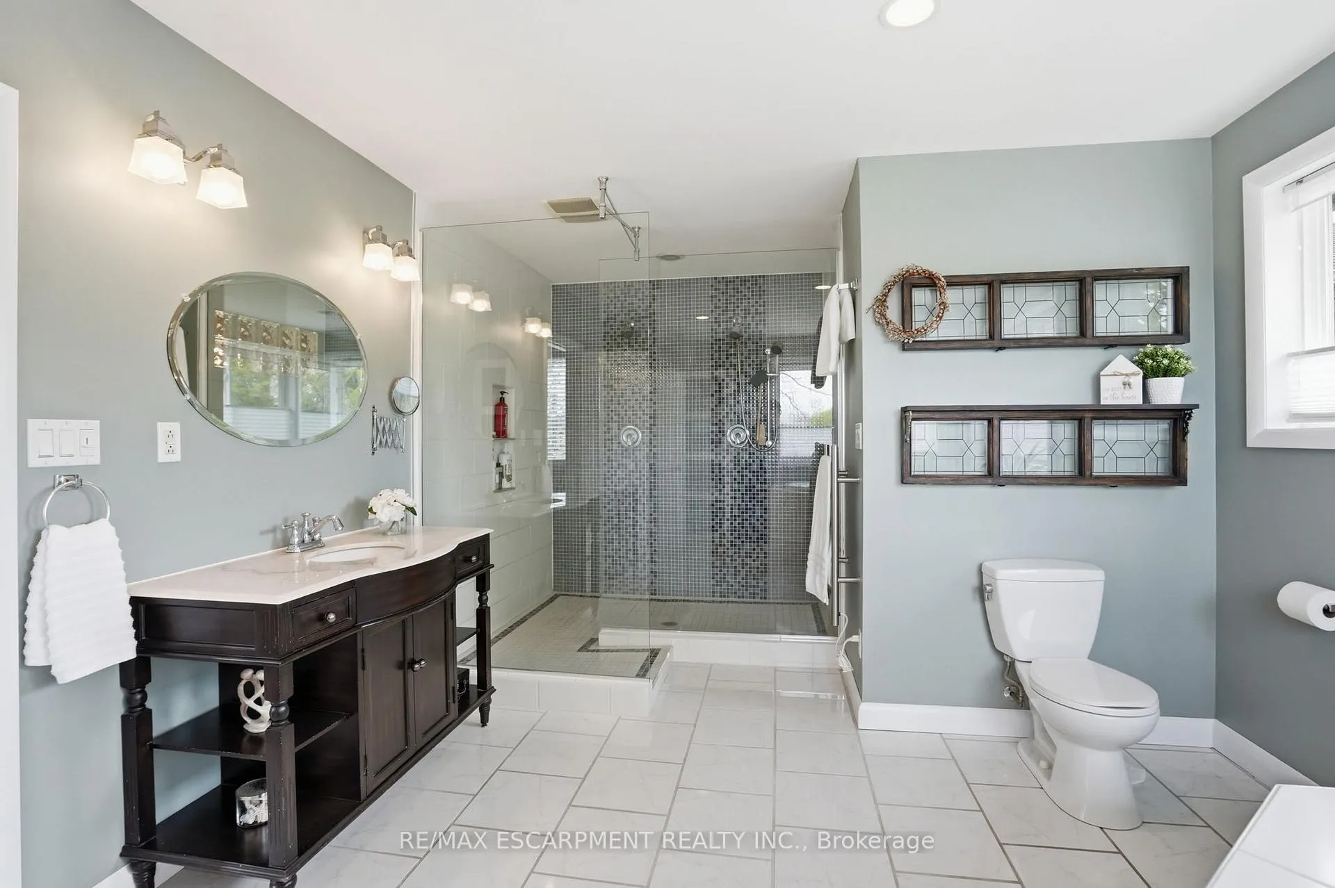 Photo 19 of 31 Algonquin Avenue, Hamilton, Rural Flamborough — HOMEH