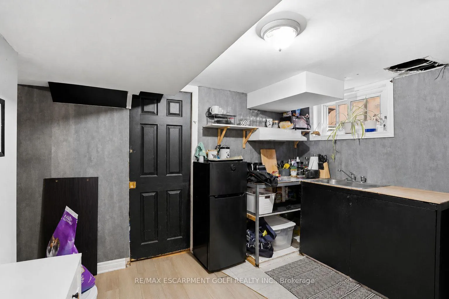 Photo 14 of 42 Sunnylea Drive, St. Catharines, Carlton/Bunting — HOMEH