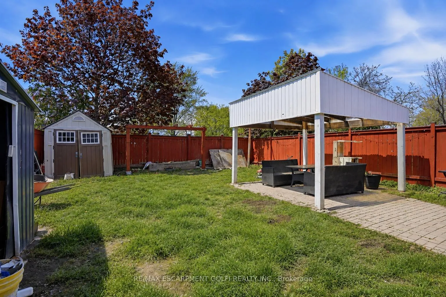 Photo 17 of 42 Sunnylea Drive, St. Catharines, Carlton/Bunting — HOMEH