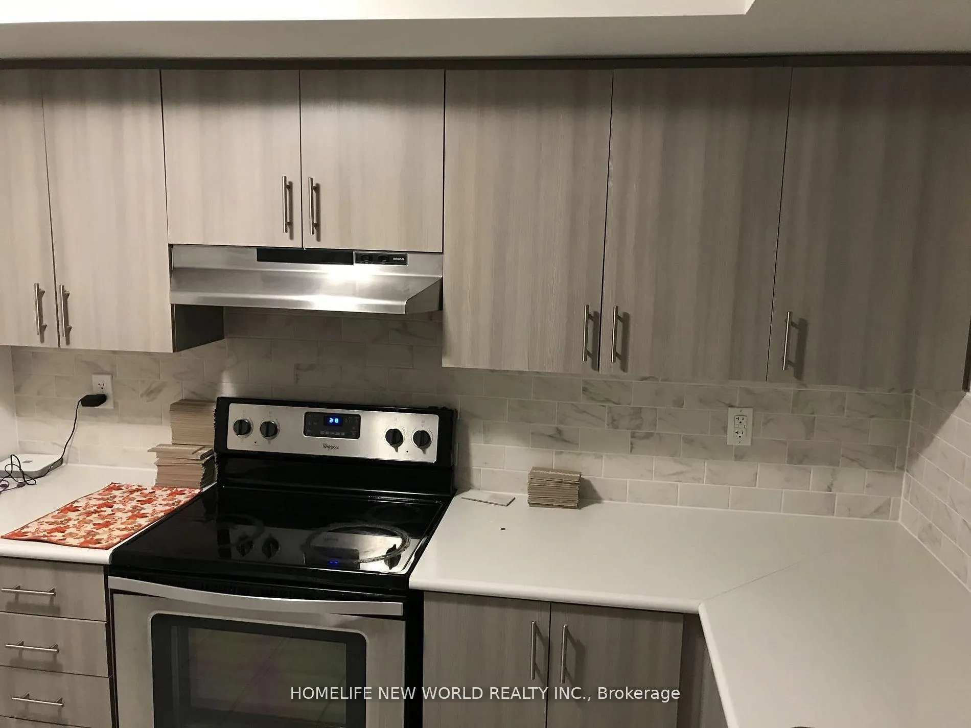Photo 2 of 2214 Chevron Prince Path, Oshawa, Windfields — HOMEH
