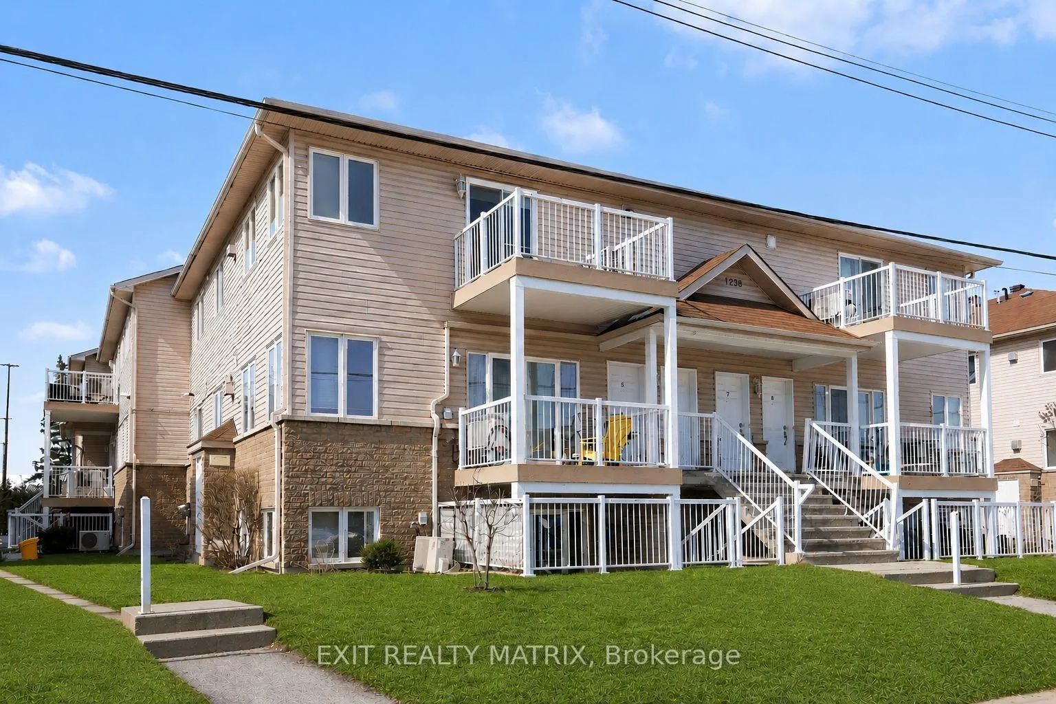 Photo 2 of Unit 2, 1238 Marenger Street, Ottawa, Convent Glen South — HOMEH
