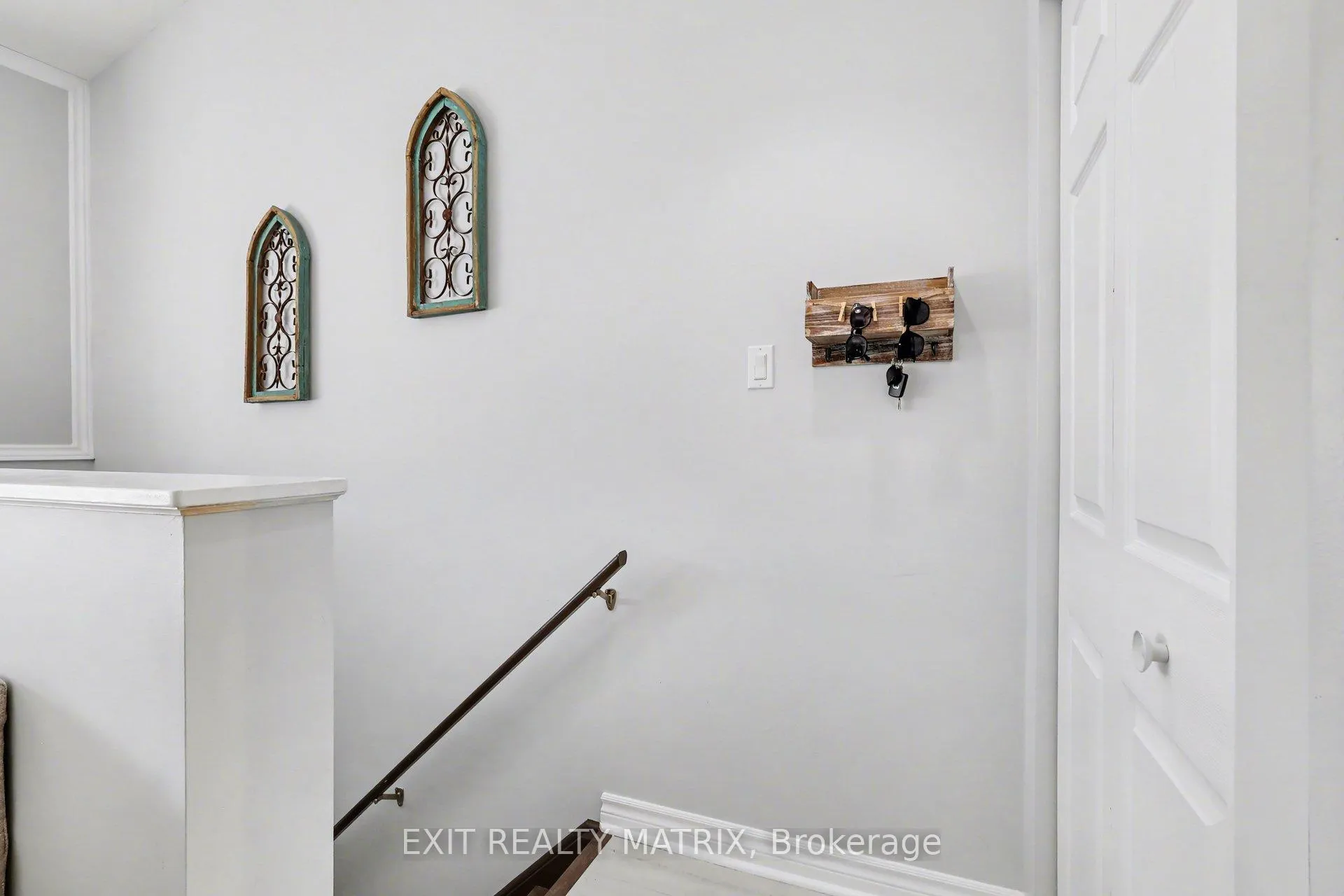 Photo 3 of Unit 2, 1238 Marenger Street, Ottawa, Convent Glen South — HOMEH