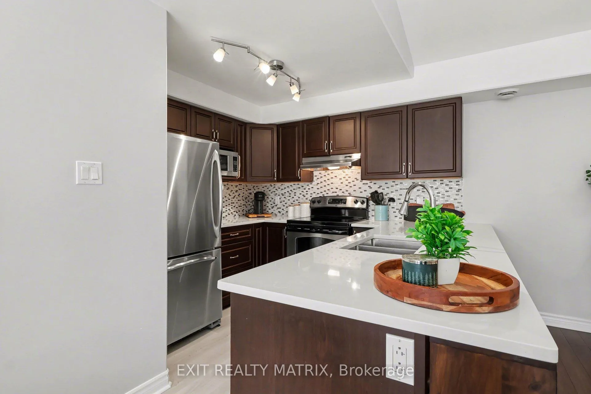 Photo 13 of Unit 2, 1238 Marenger Street, Ottawa, Convent Glen South — HOMEH