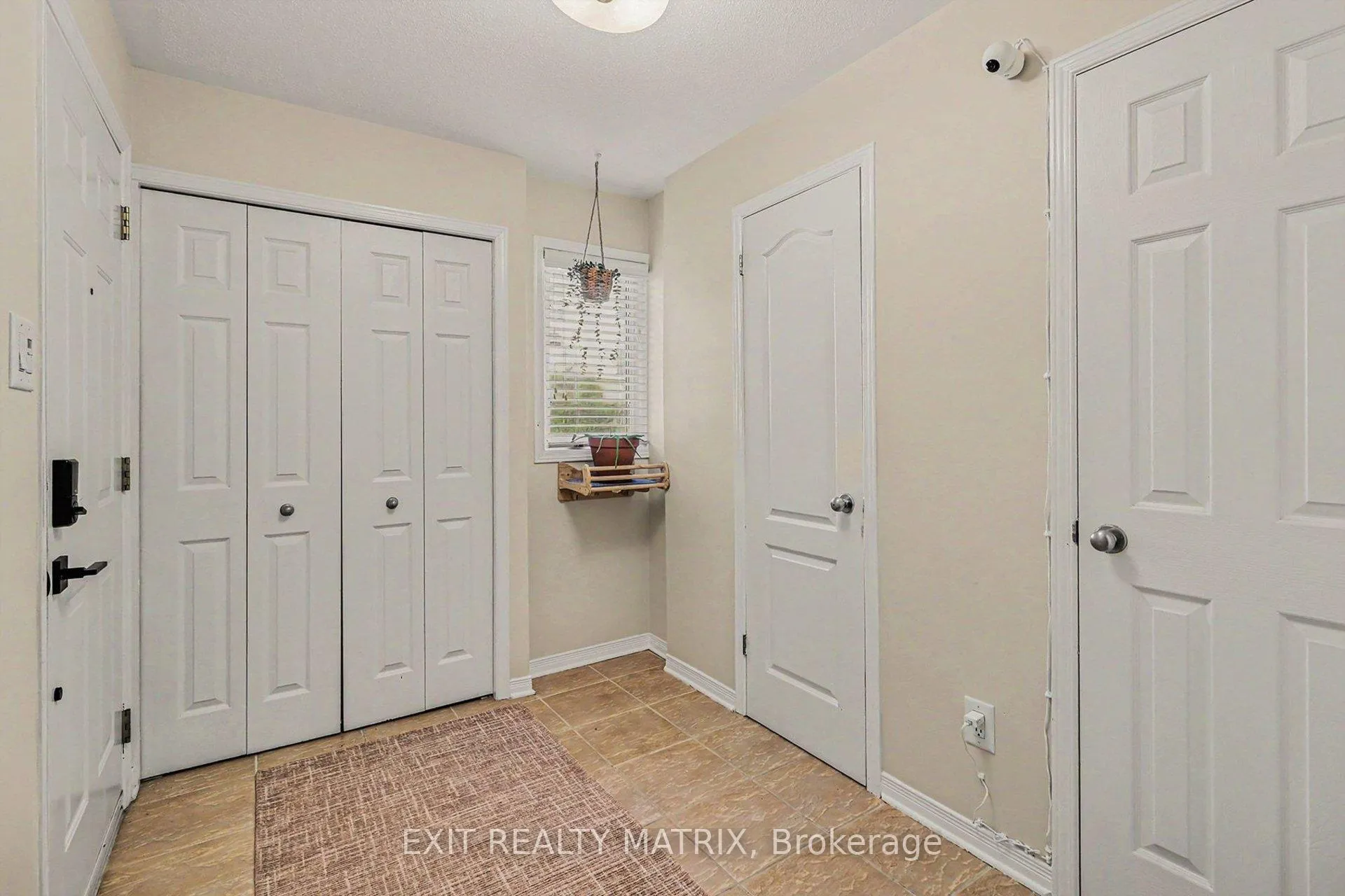Photo 5 of 88 Strathaven Private, Ottawa, Cyrville — HOMEH