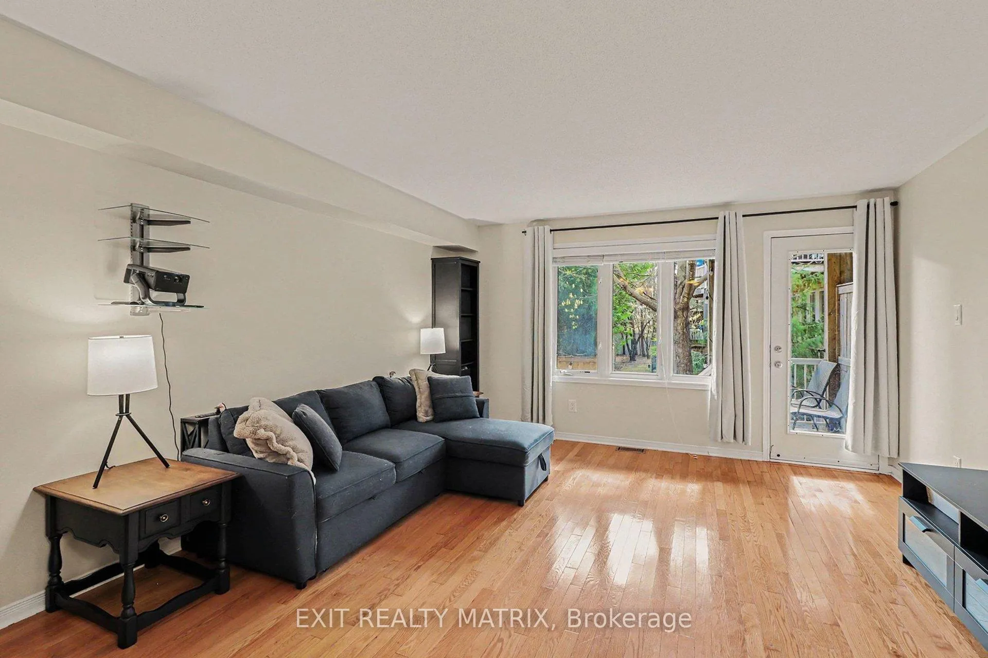 Photo 7 of 88 Strathaven Private, Ottawa, Cyrville — HOMEH