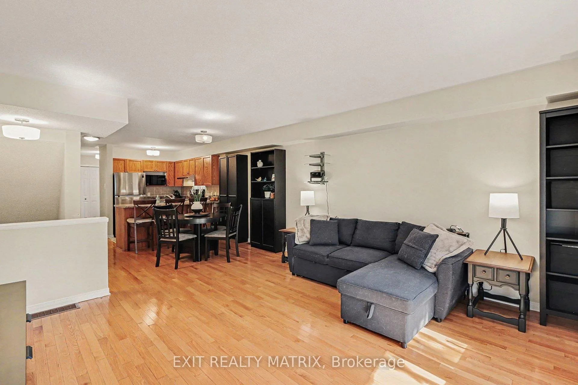 Photo 10 of 88 Strathaven Private, Ottawa, Cyrville — HOMEH