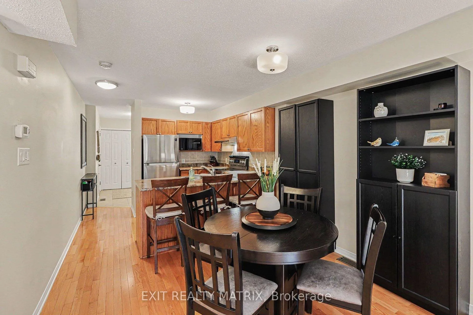Photo 12 of 88 Strathaven Private, Ottawa, Cyrville — HOMEH