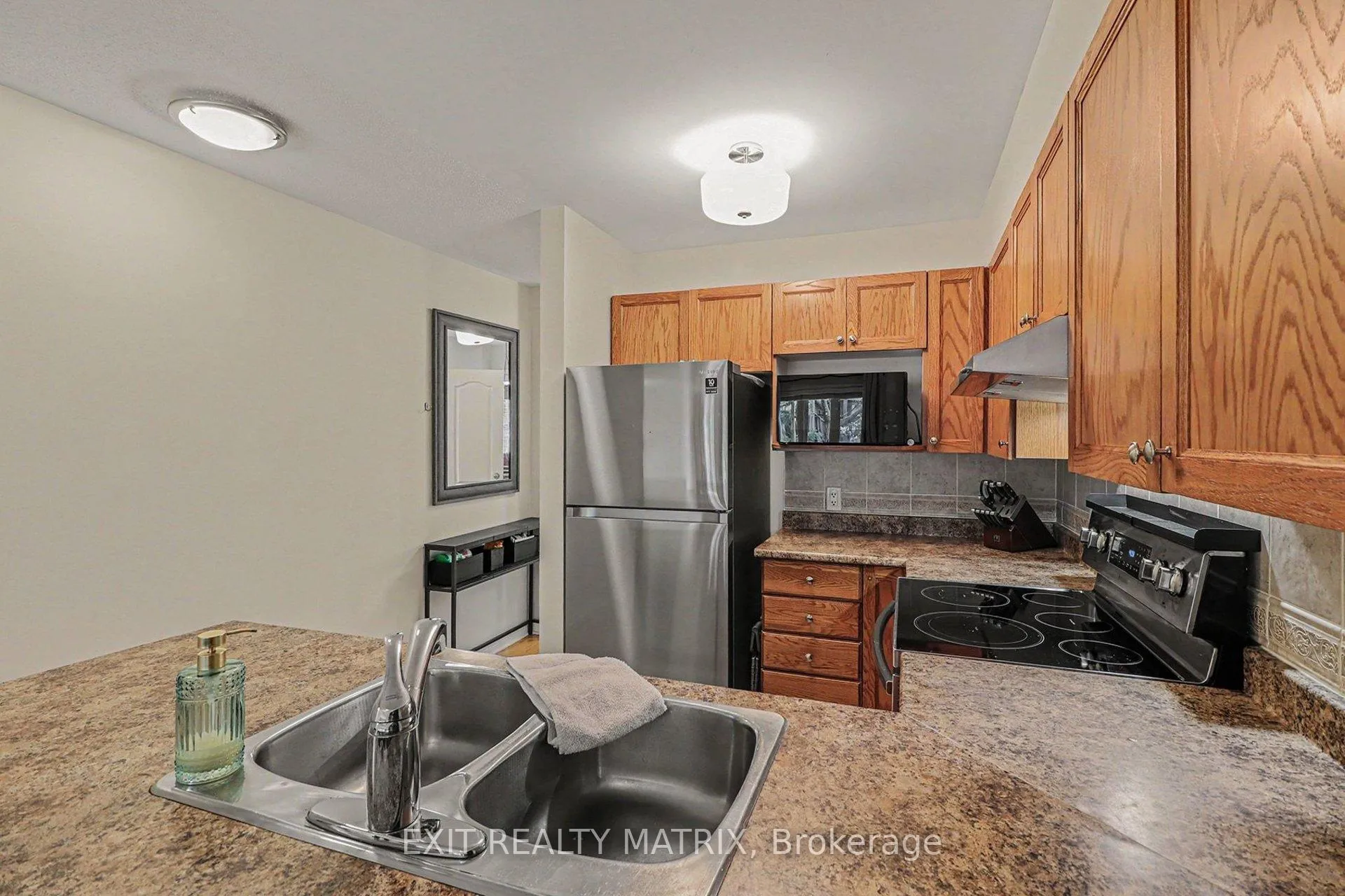 Photo 19 of 88 Strathaven Private, Ottawa, Cyrville — HOMEH