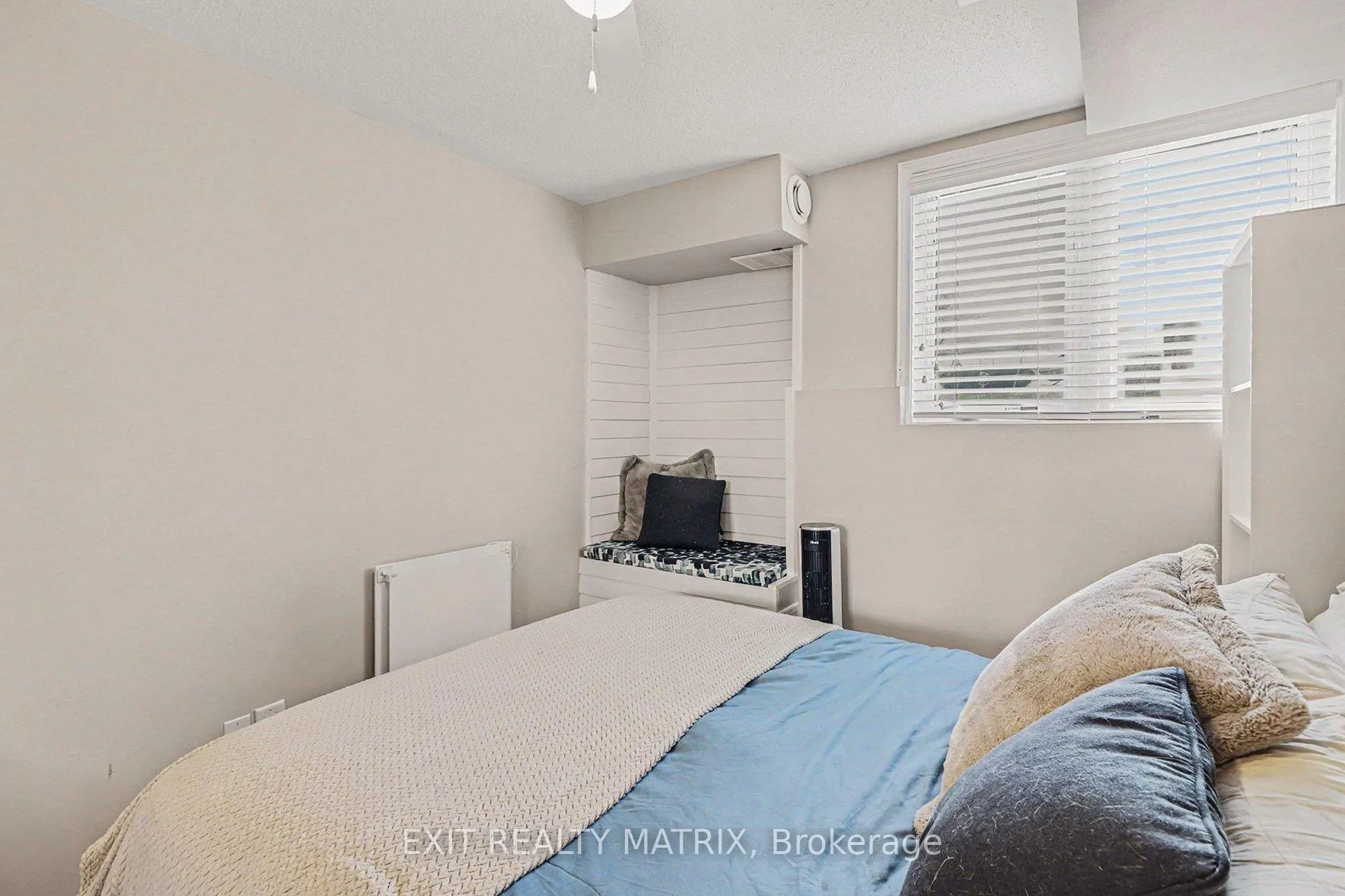 Photo 23 of 88 Strathaven Private, Ottawa, Cyrville — HOMEH