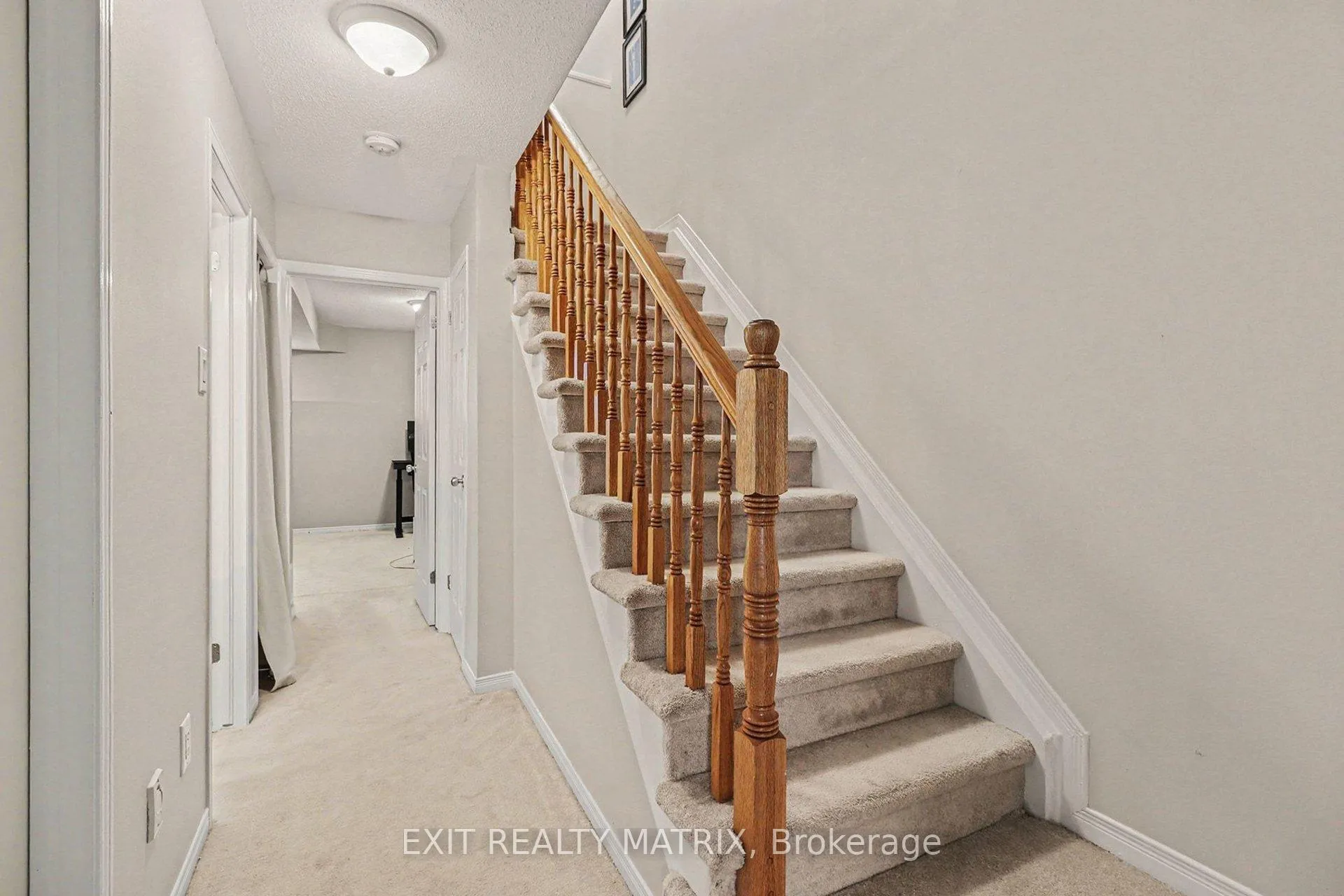 Photo 25 of 88 Strathaven Private, Ottawa, Cyrville — HOMEH