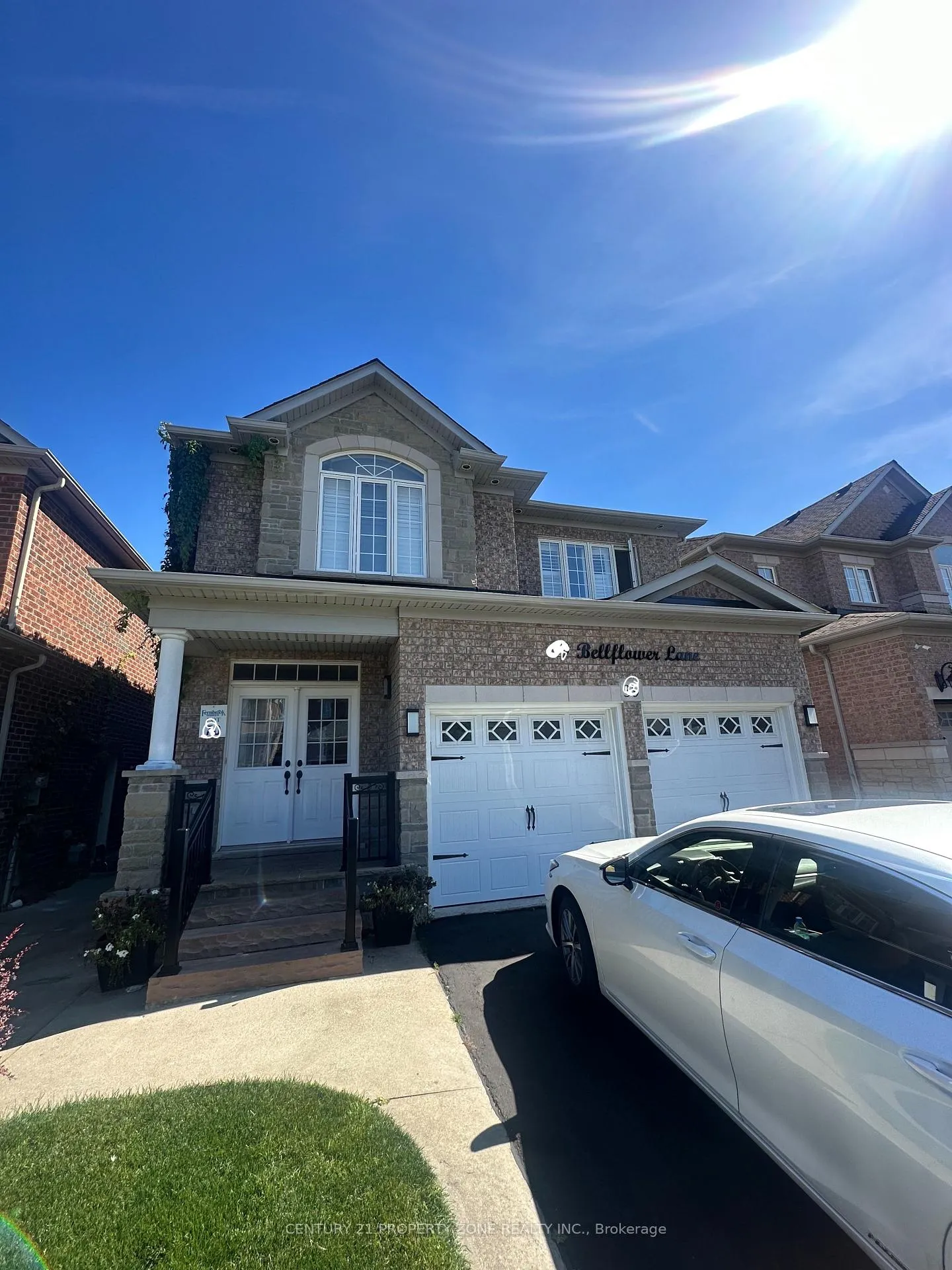 Photo 1 of 39 Bellflower Lane, Brampton, Bramalea North Industrial — HOMEH