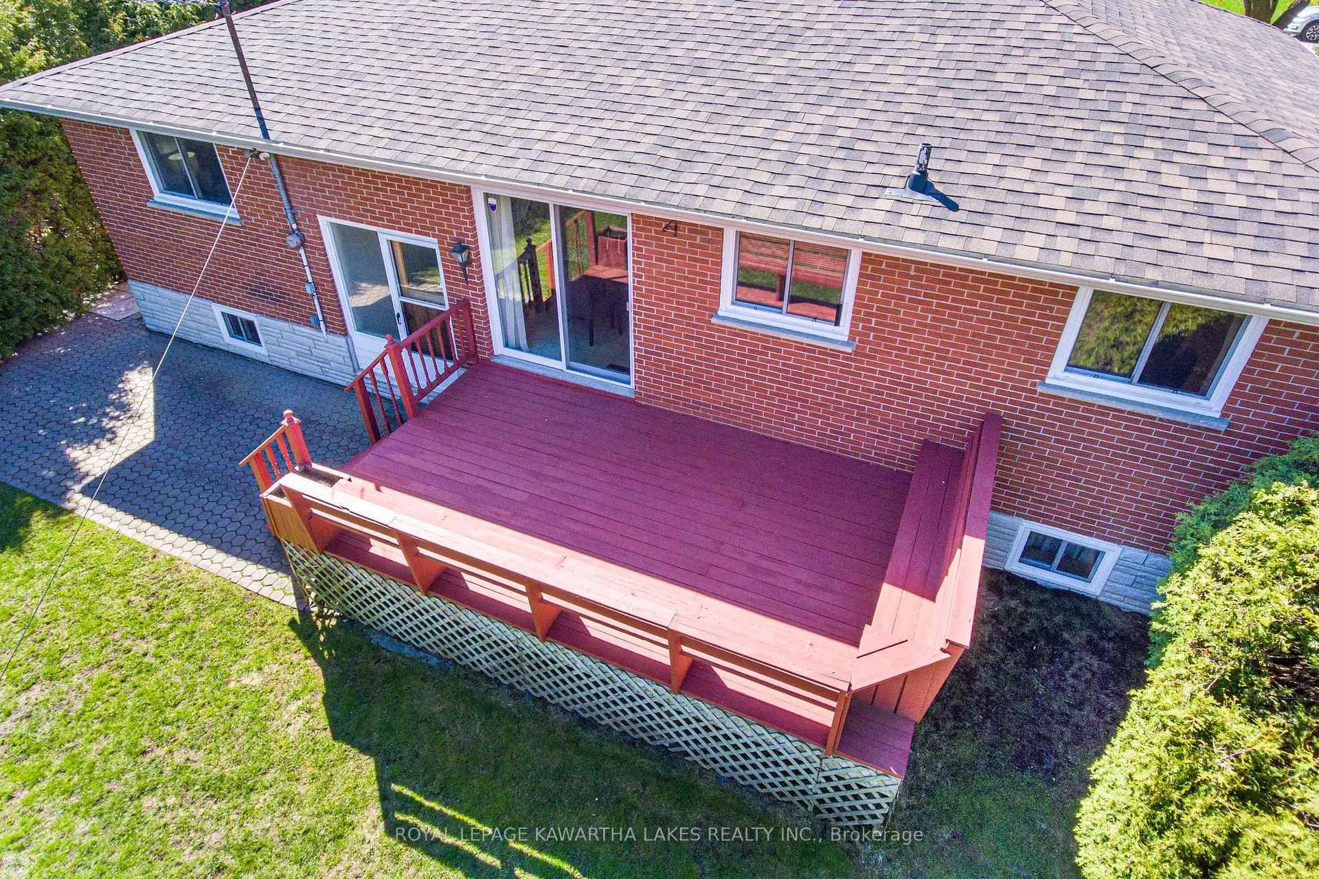 Photo 8 of 52 Sanderling Crescent, Kawartha Lakes, Lindsay — HOMEH